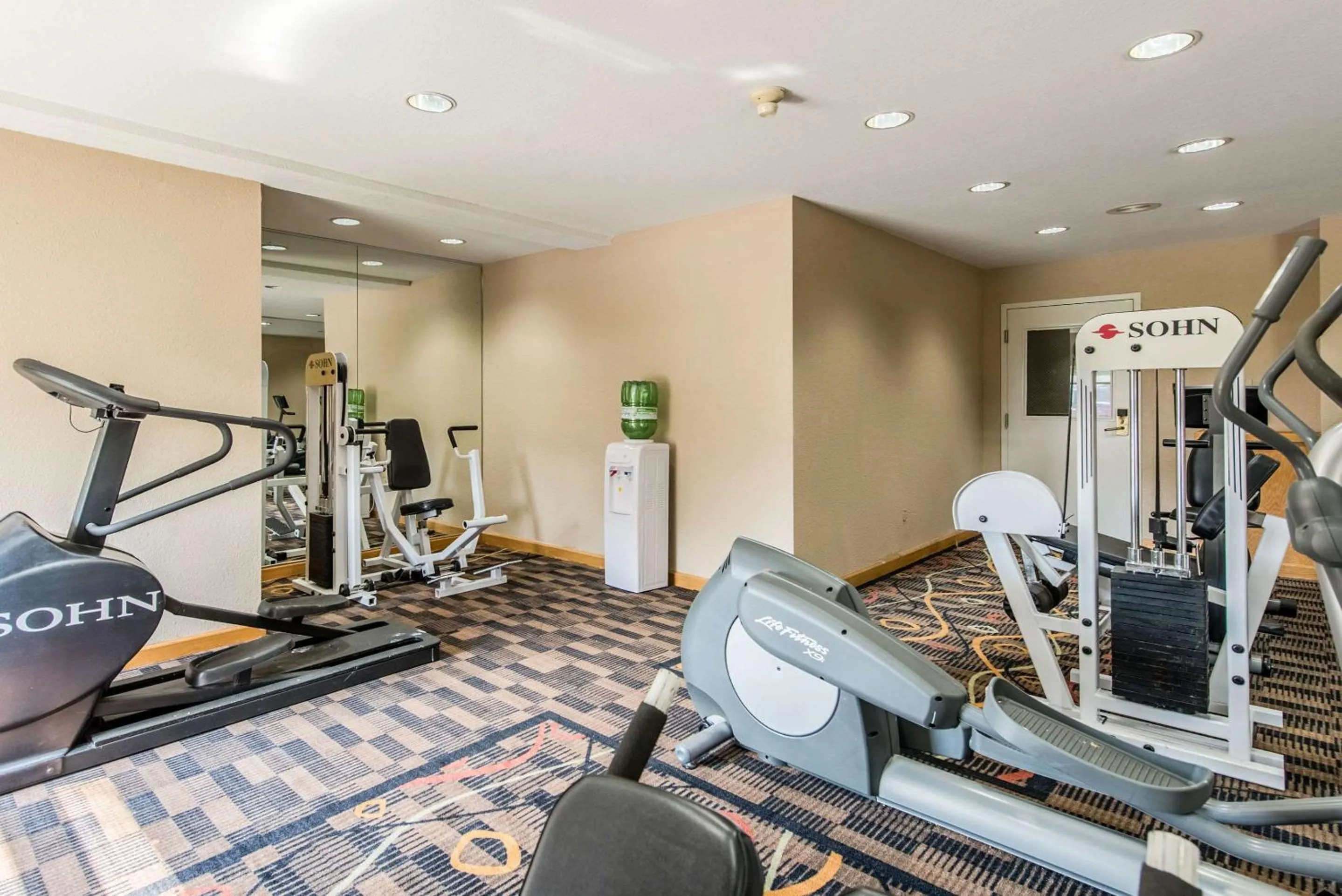 Fitness centre/facilities in Quality Inn & Suites University Area
