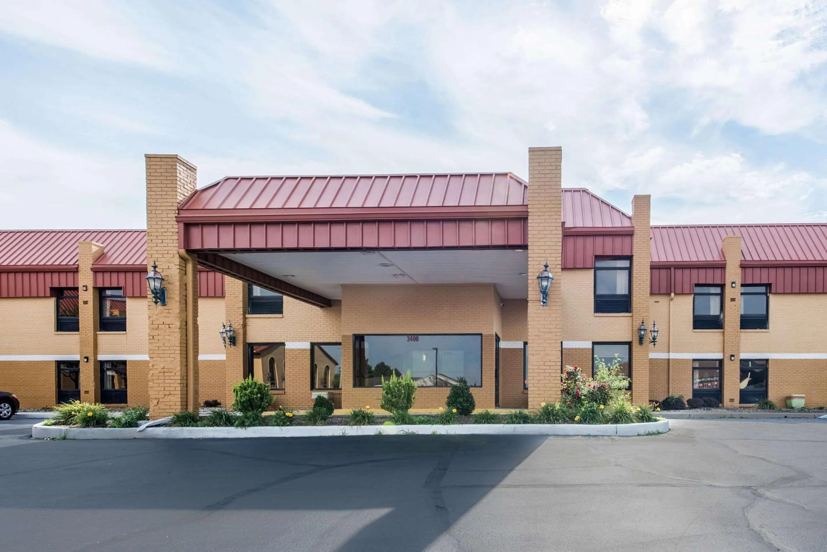 Property building in Quality Inn & Suites University Area