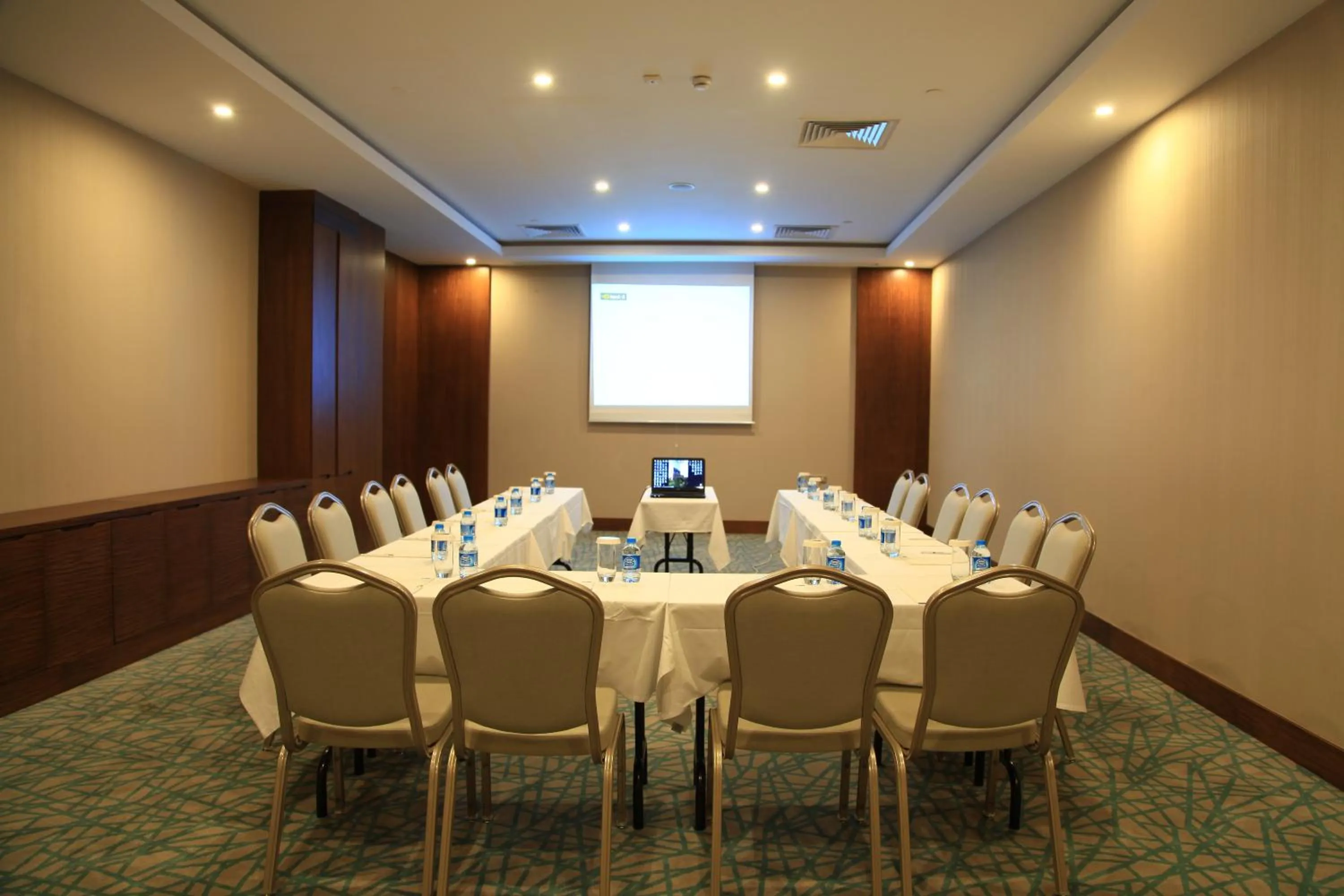 Meeting/conference room in Liv City Hotels