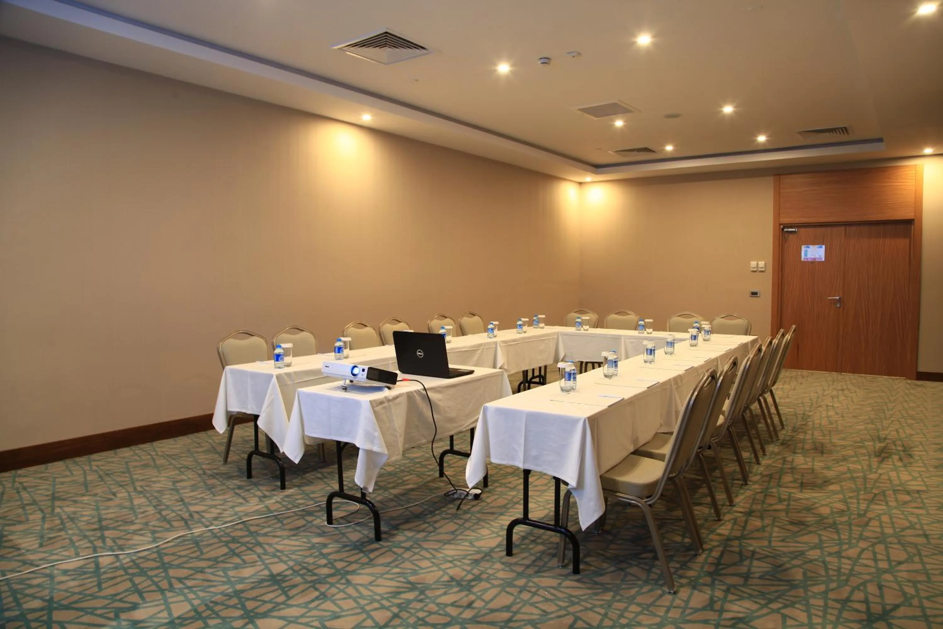 Meeting/conference room in Liv City Hotels