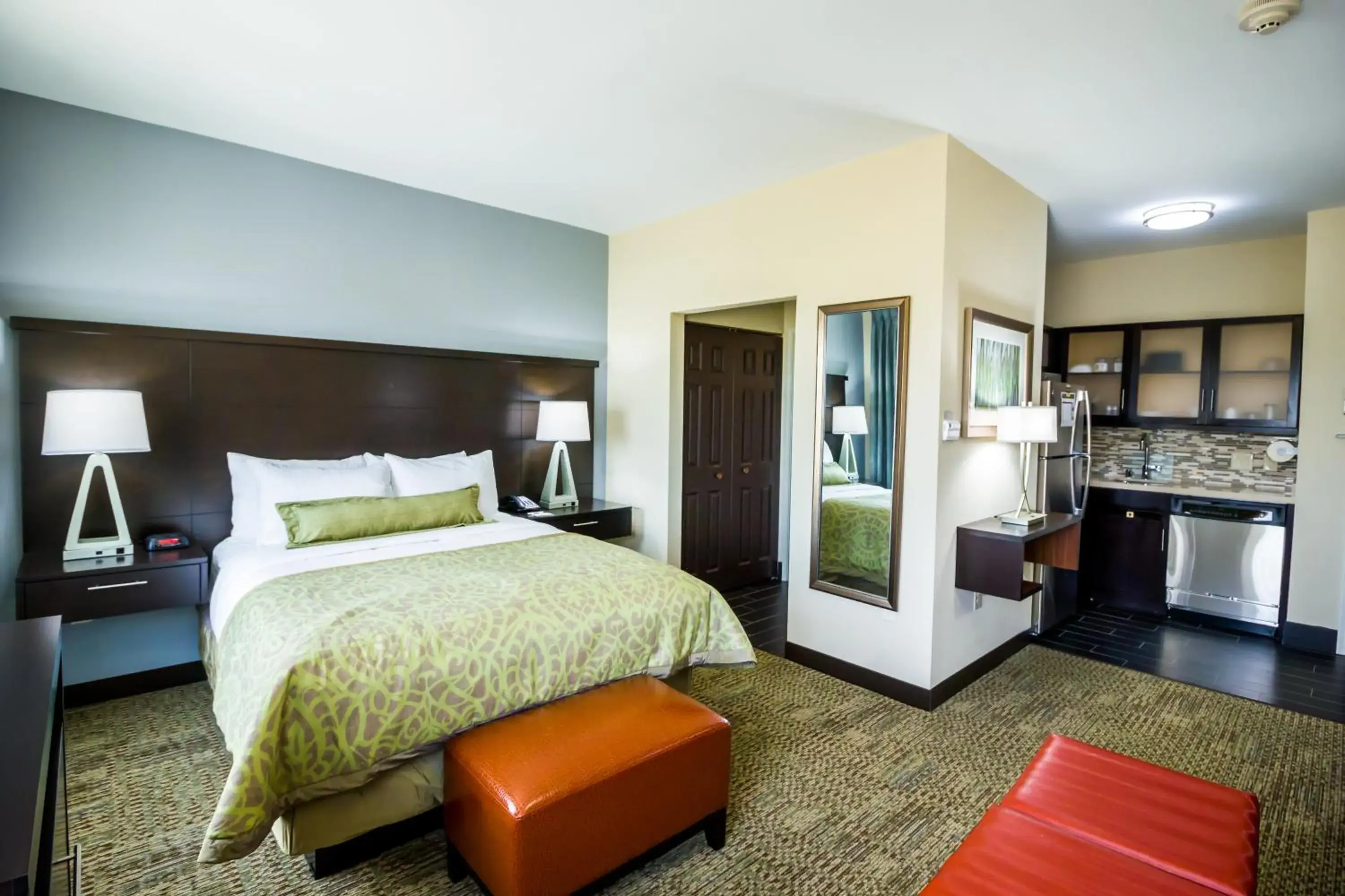 One-Bedroom with Two Double Beds - Accessible Roll In Shower - Non-Smoking in Staybridge Suites Plano - Legacy West Area by IHG One-Bedroom with Two Double Beds - Accessible Roll In Shower - Non-Smoking in Staybridge Suites Plano - Legacy West Area by IHG