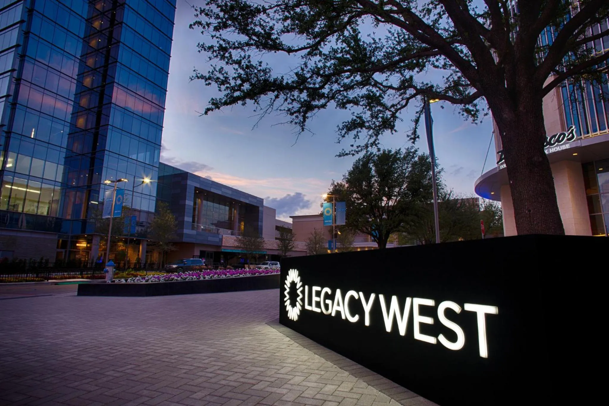 Area and facilities in Staybridge Suites Plano - Legacy West Area by IHG