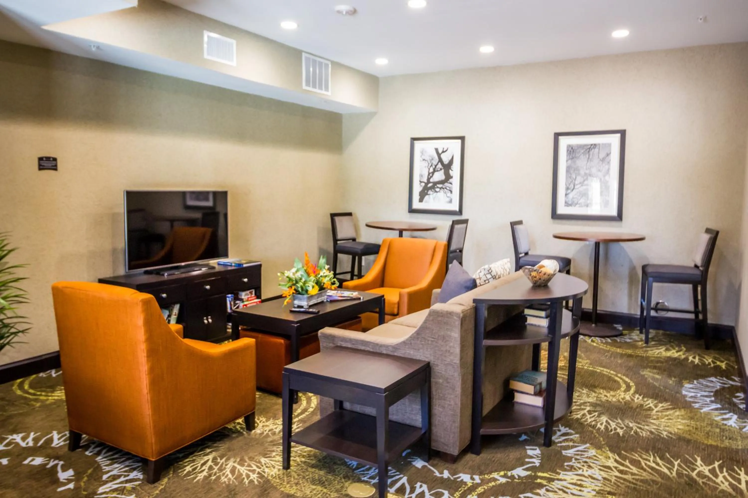 Lobby or reception in Staybridge Suites Plano - Legacy West Area by IHG