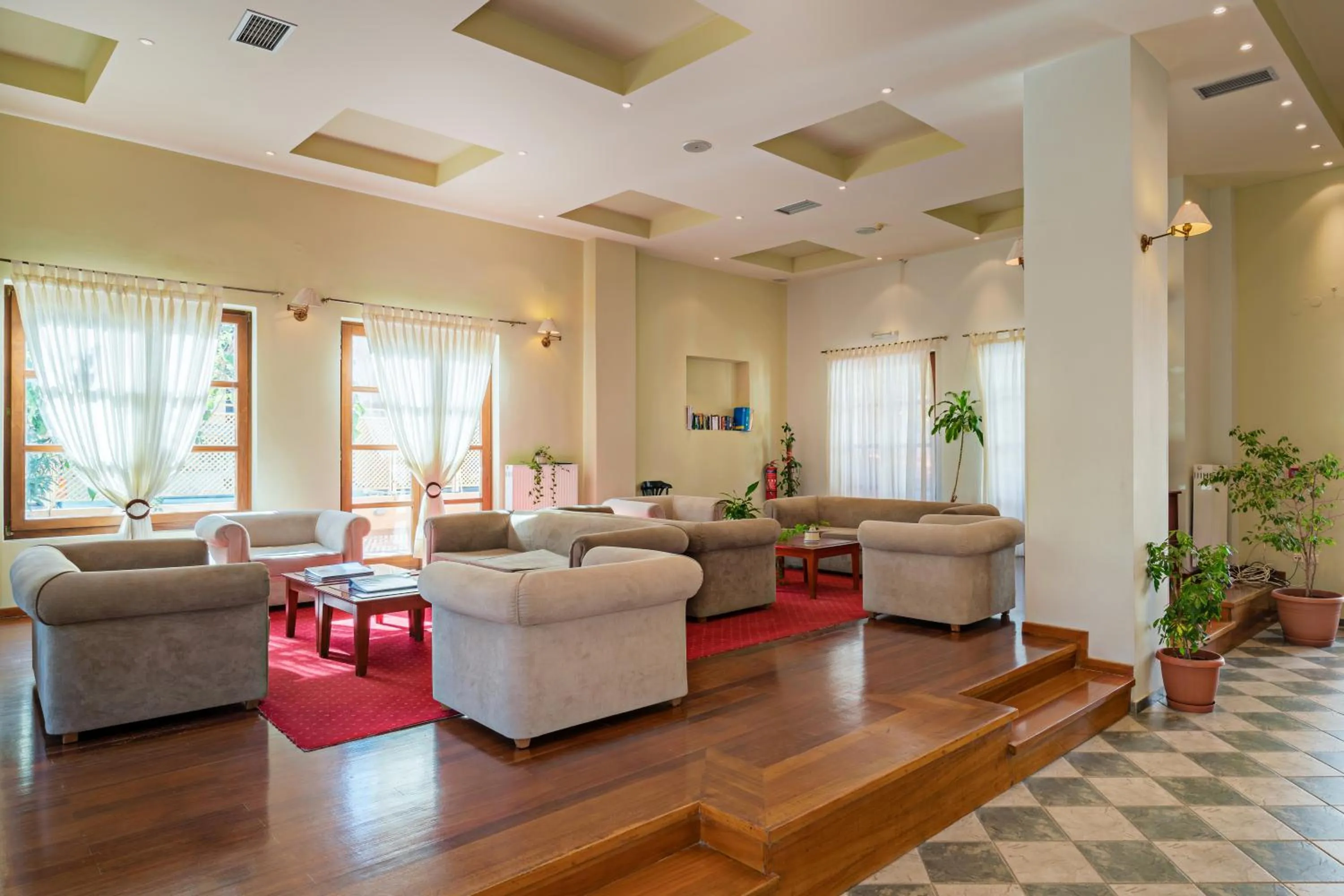 Lobby or reception in Lefkoniko Residence Beach & Bay