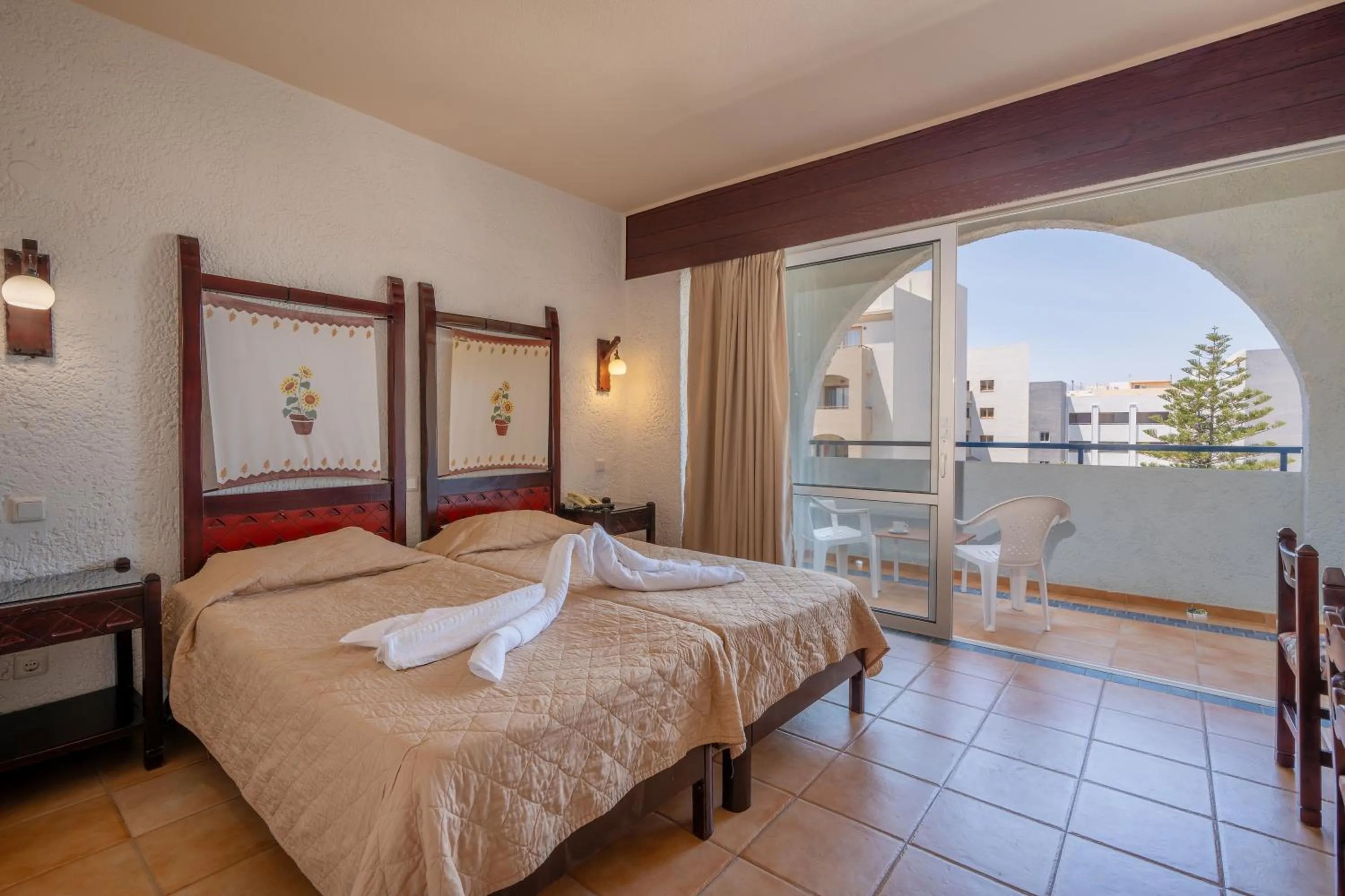 Bed in Lefkoniko Residence Beach & Bay