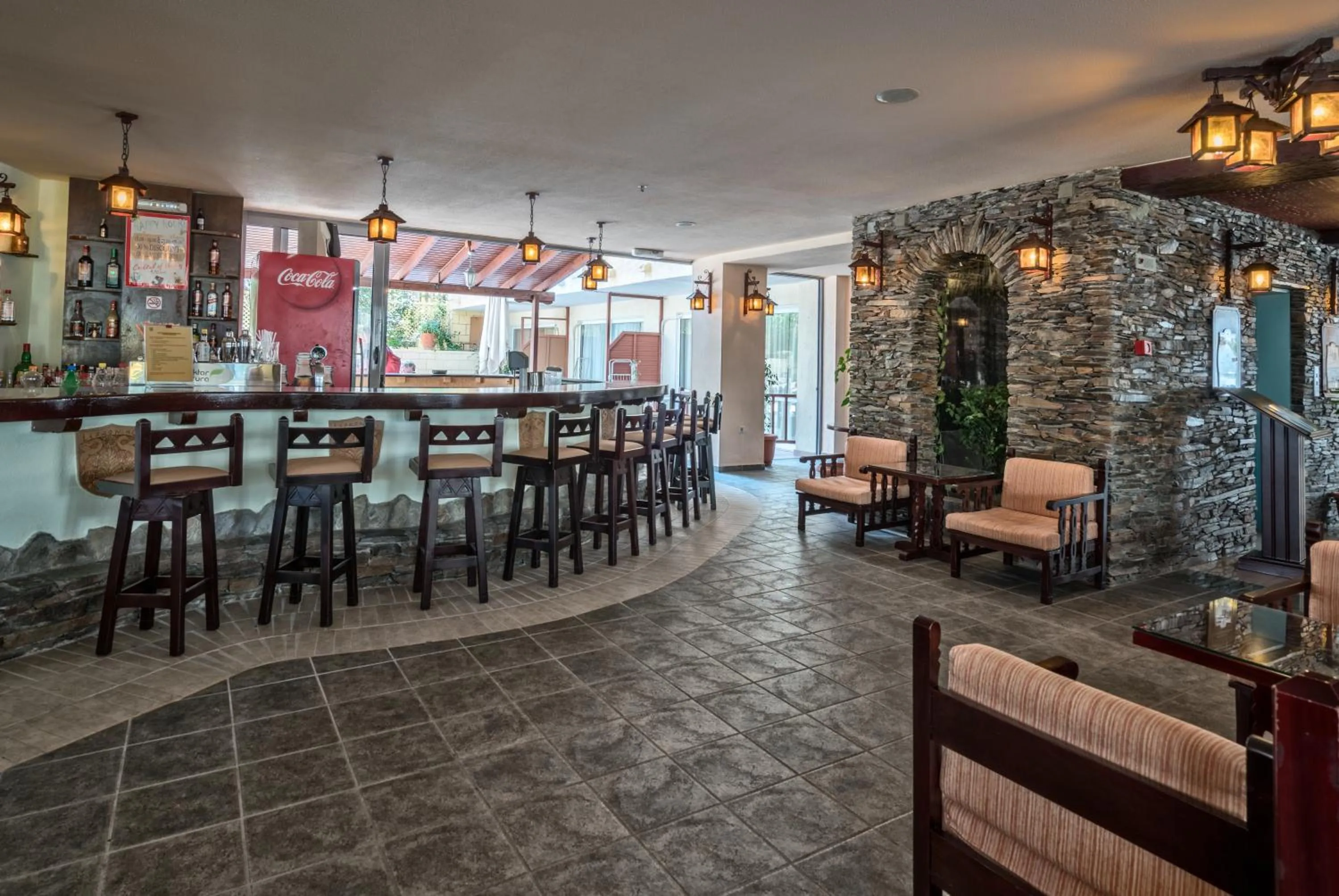 Lounge or bar in Lefkoniko Residence Beach & Bay