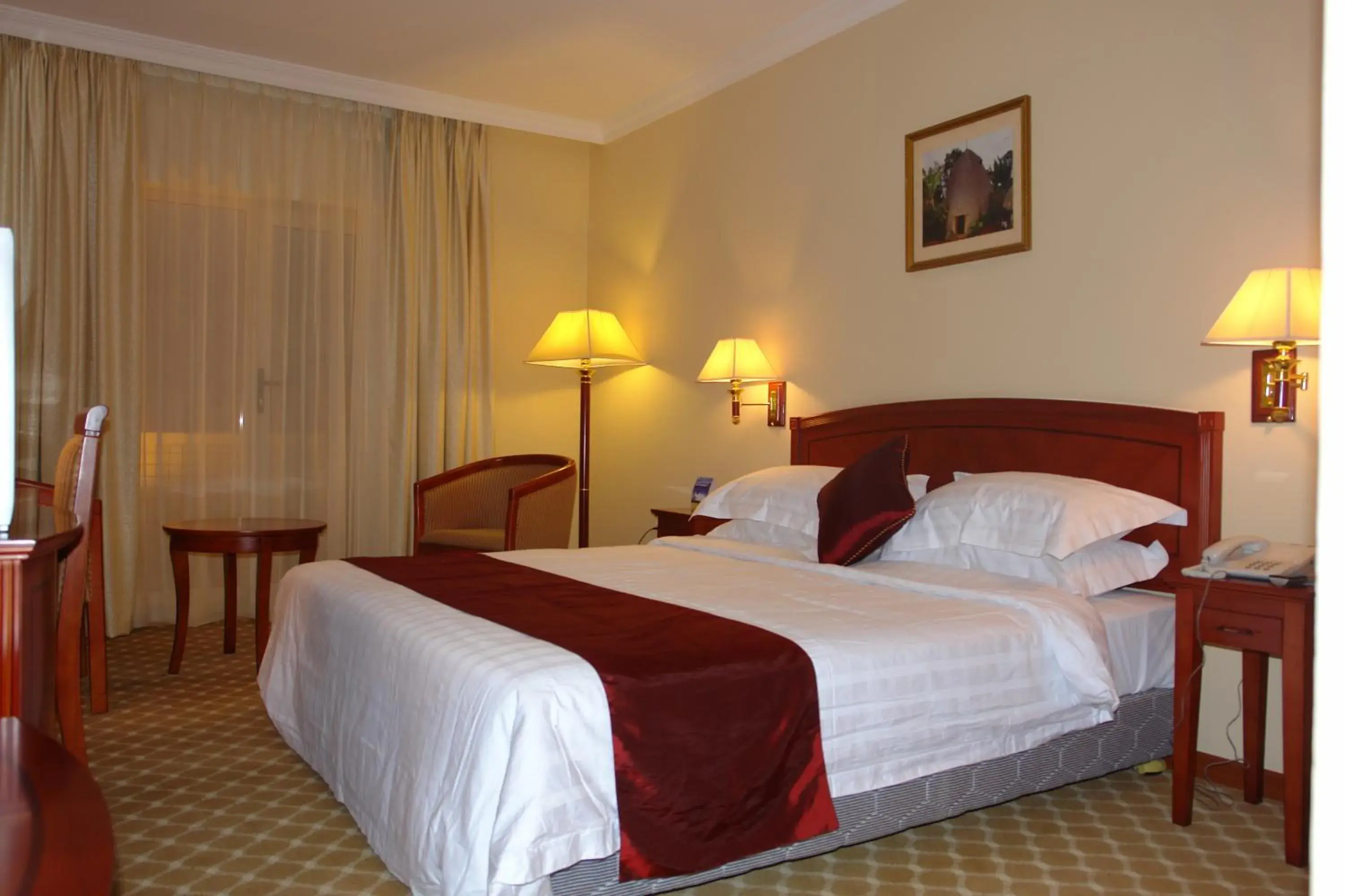 Deluxe King Room in Dreamliner Hotel Deluxe King Room in Dreamliner Hotel