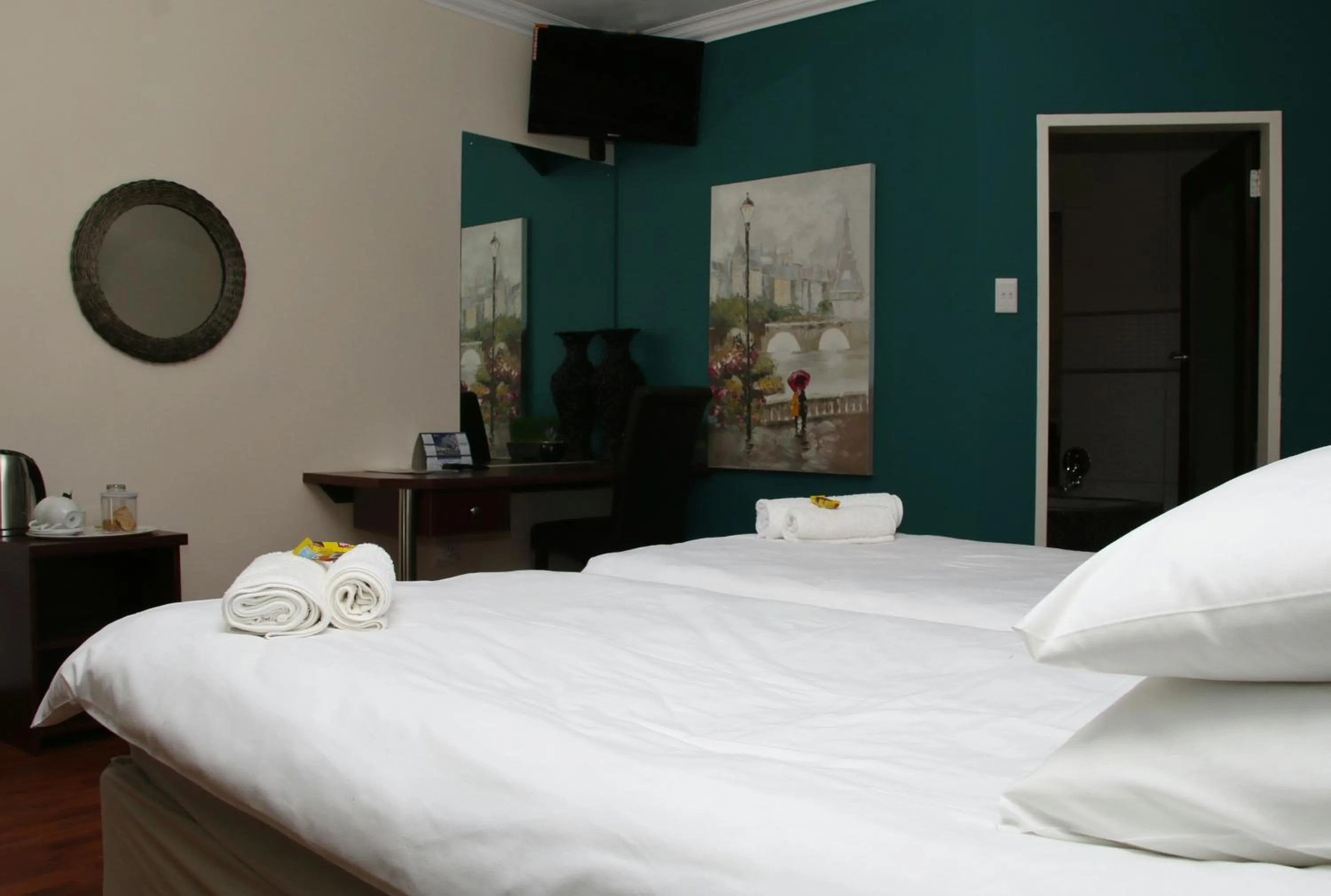 Bedroom, Bed in Aalwyns Guesthouse