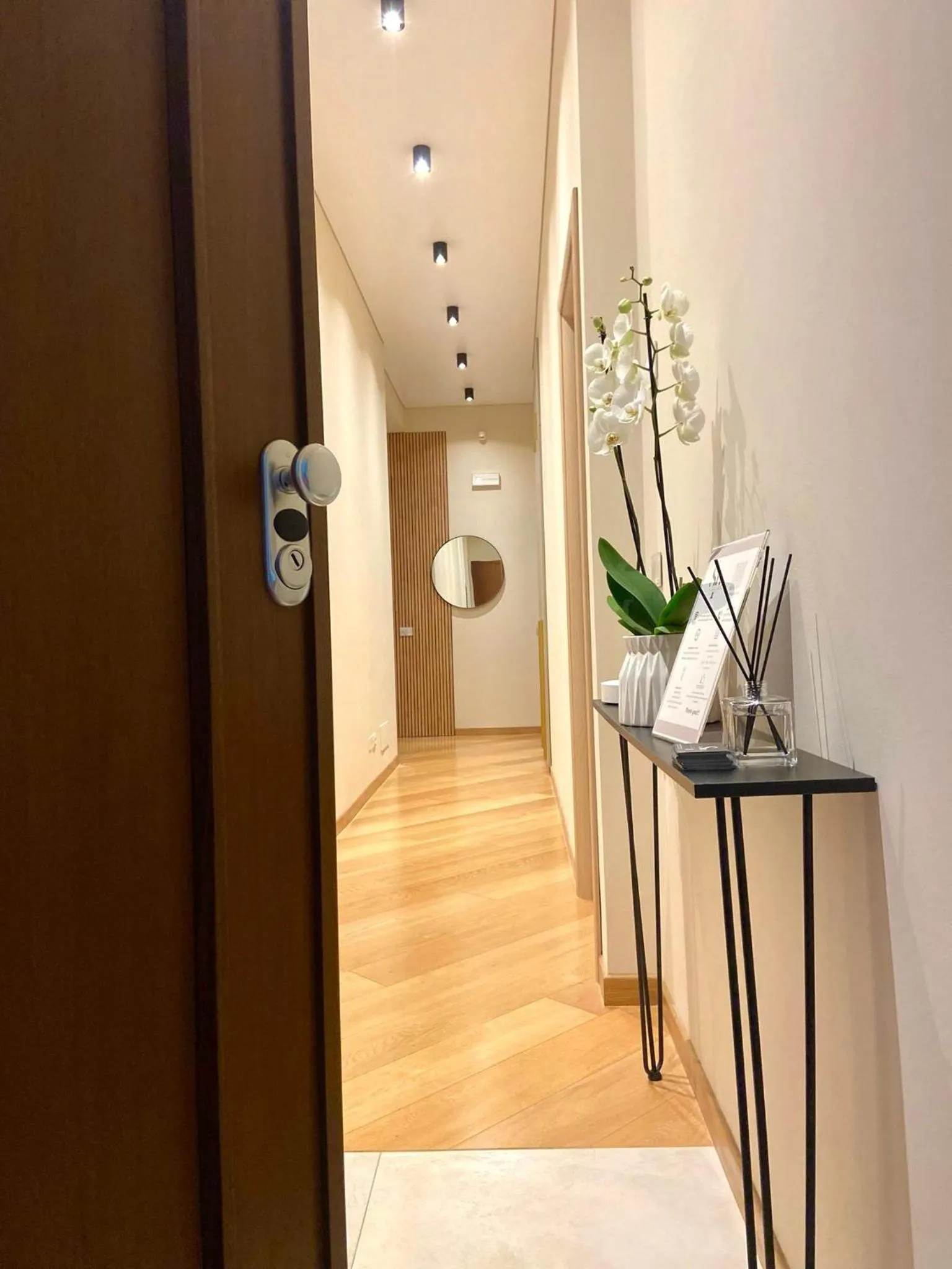 Lobby or reception in Sea Pearl Luxury Rooms