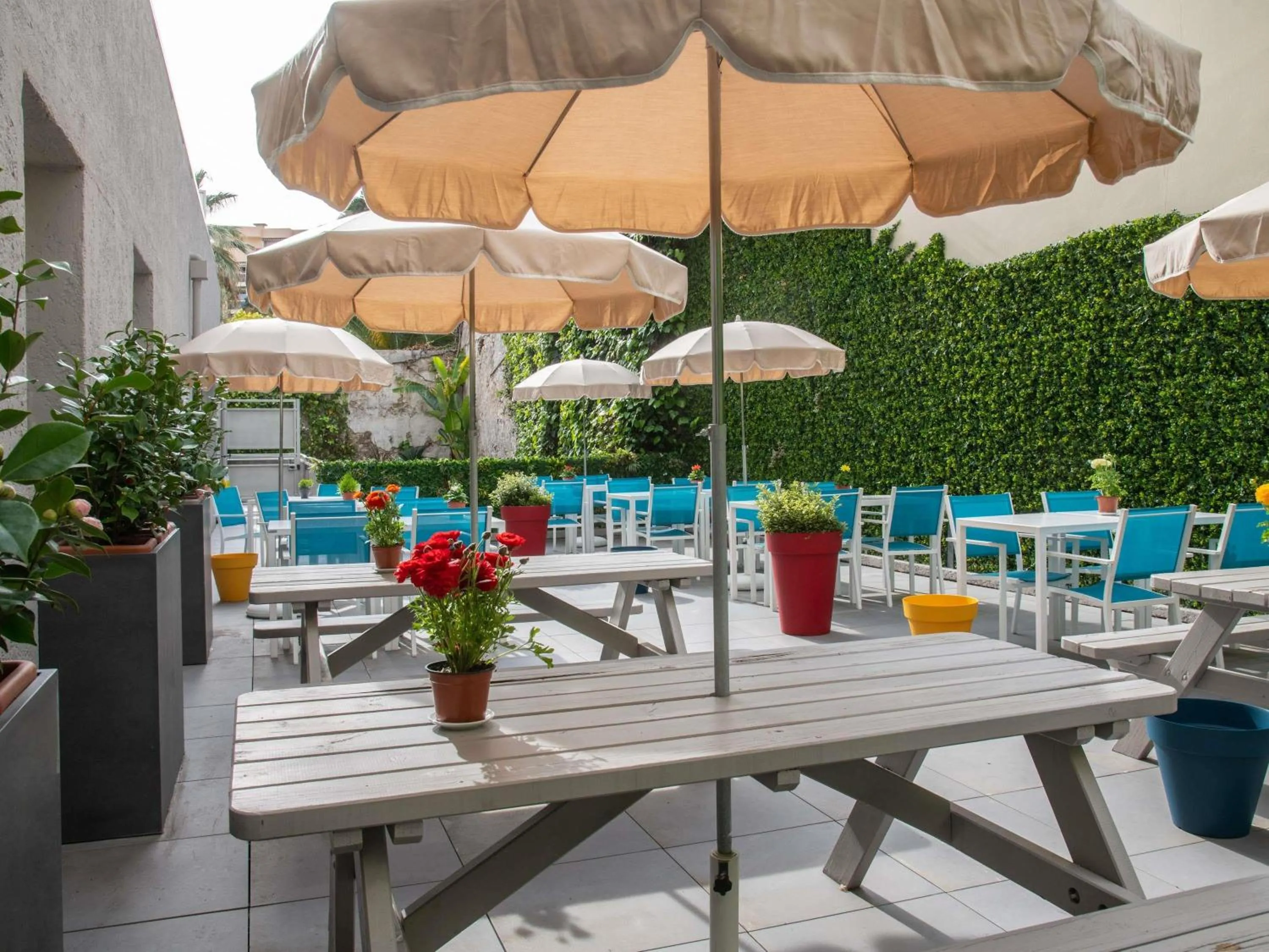 Breakfast in ibis budget Menton Bord de Mer