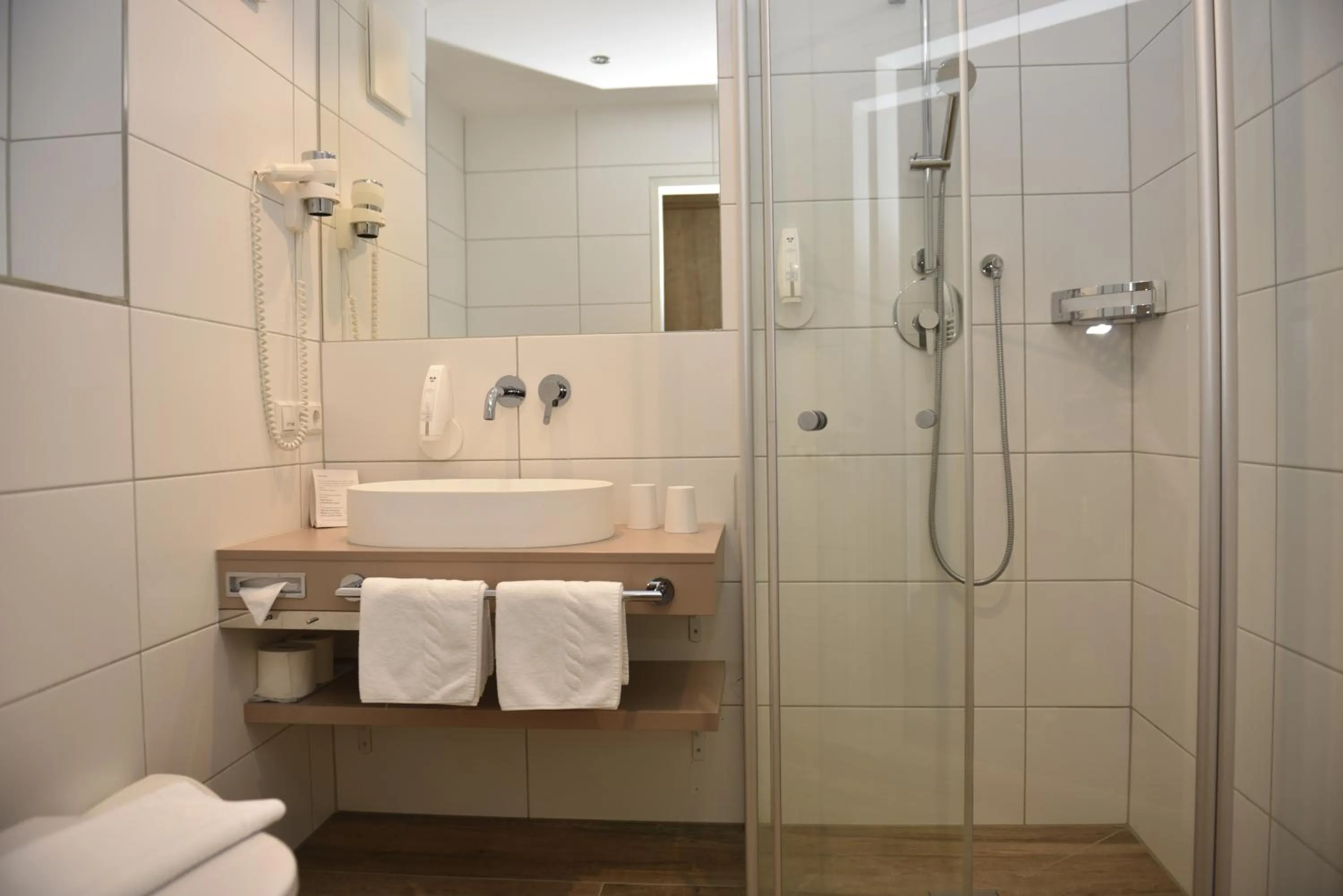 Bathroom in Hotel-Skischule Krallinger