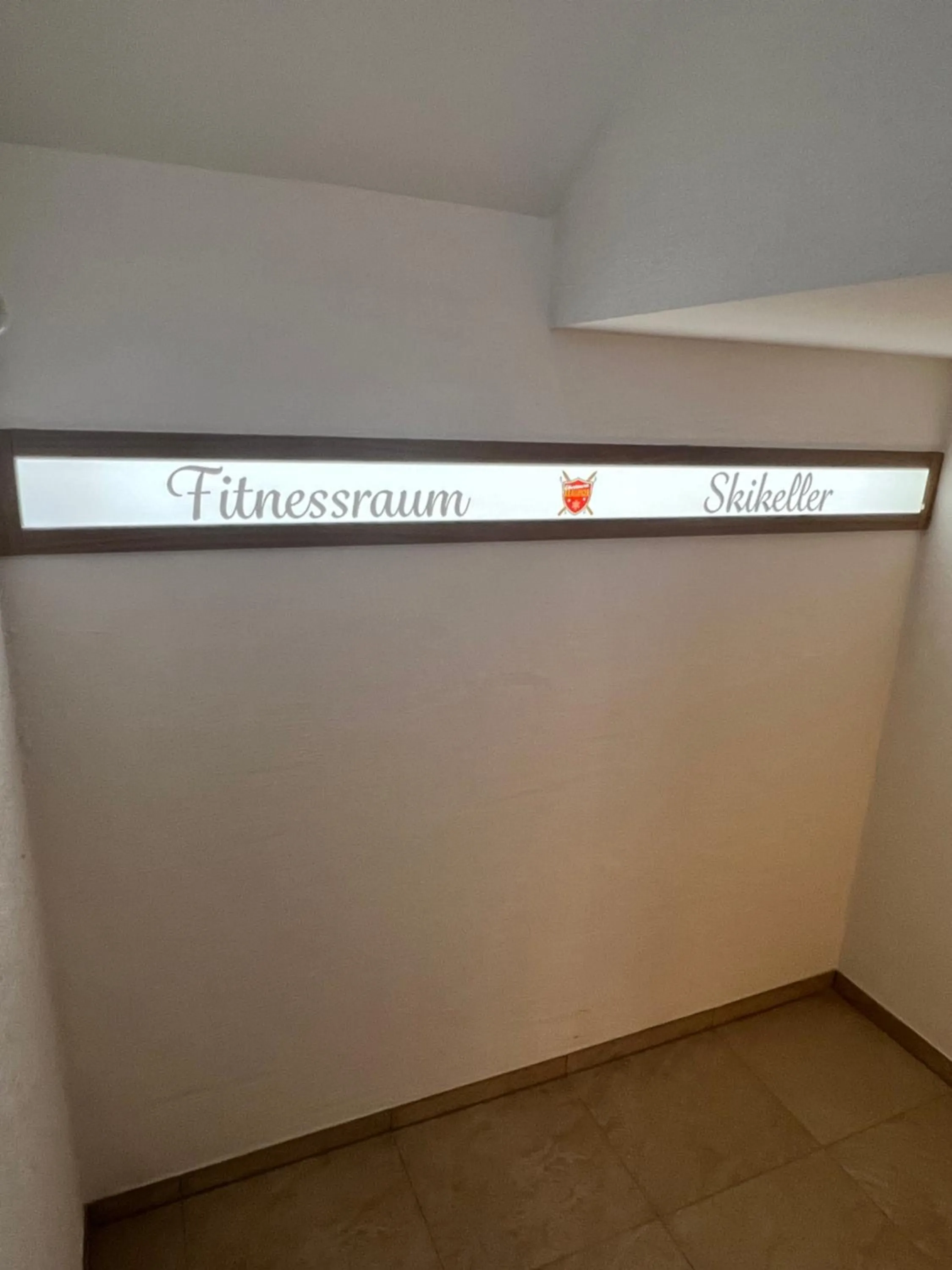 Logo/Certificate/Sign in Hotel-Skischule Krallinger