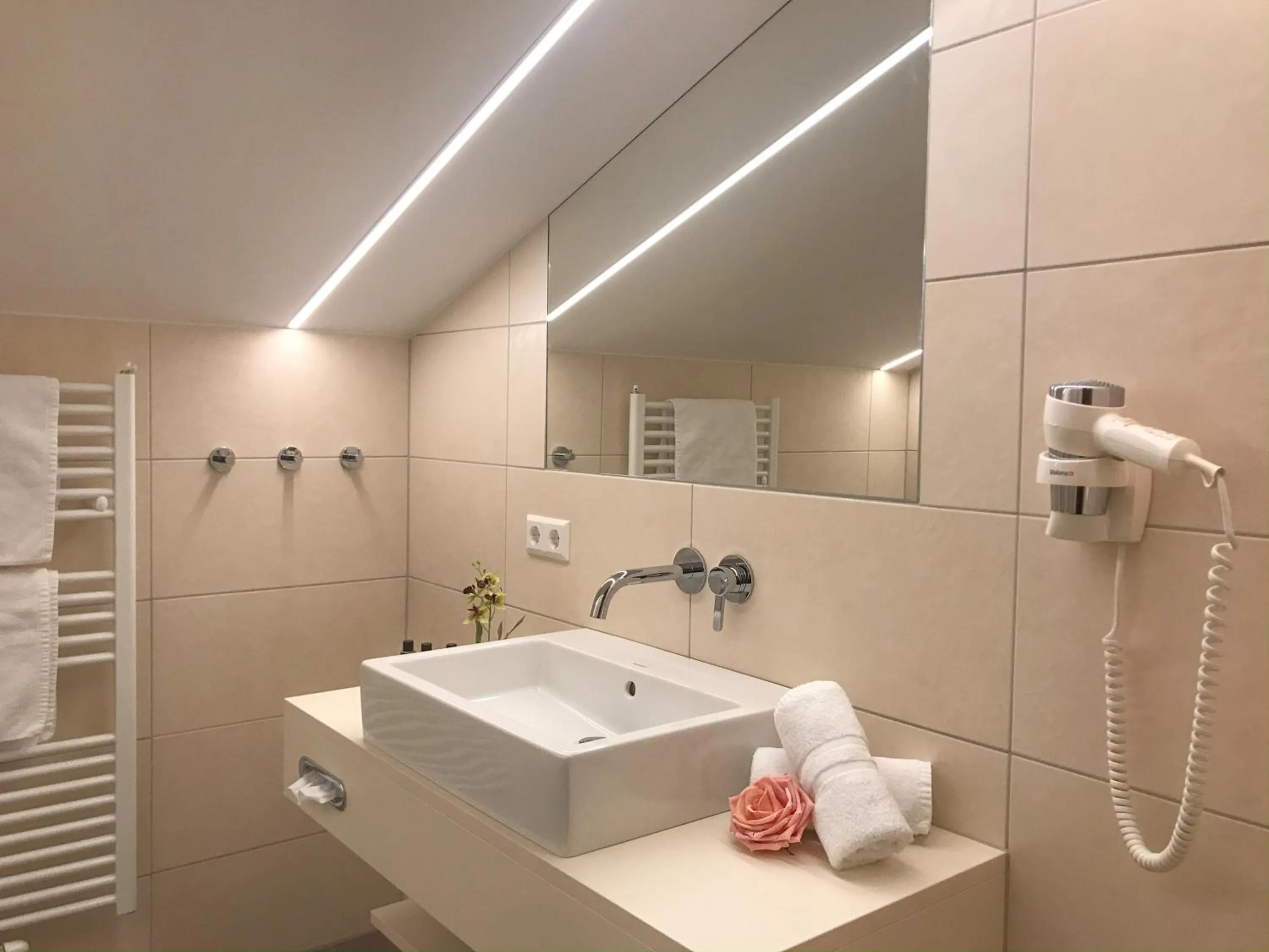 Bathroom in Andi's Skihotel