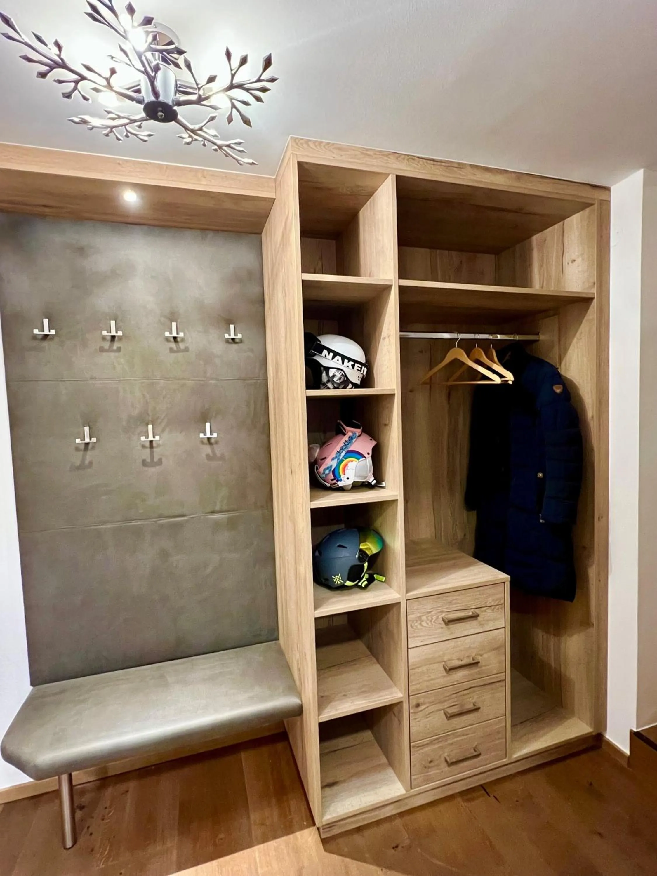 Decorative detail in Andi's Skihotel