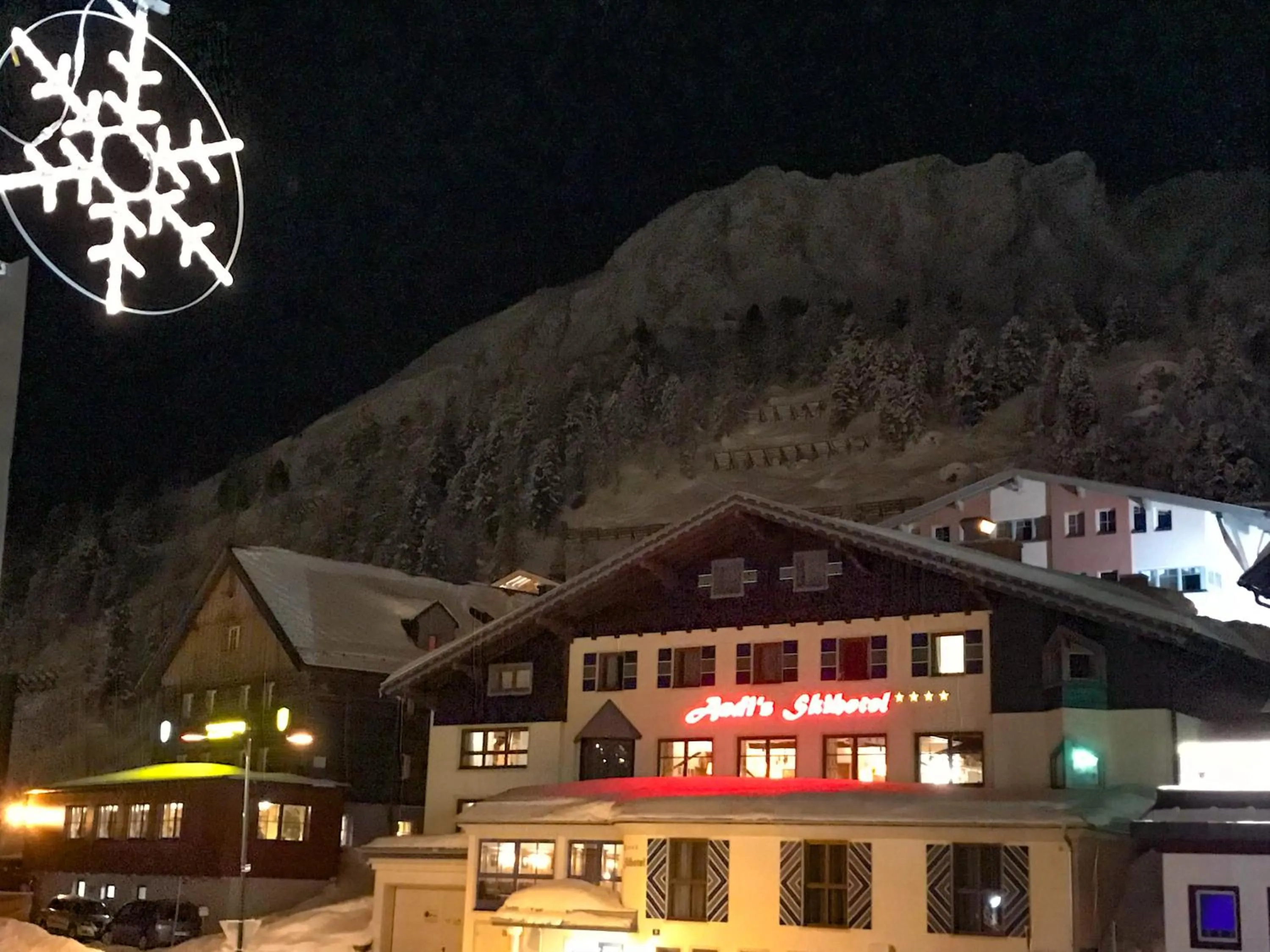 Property building in Andi's Skihotel