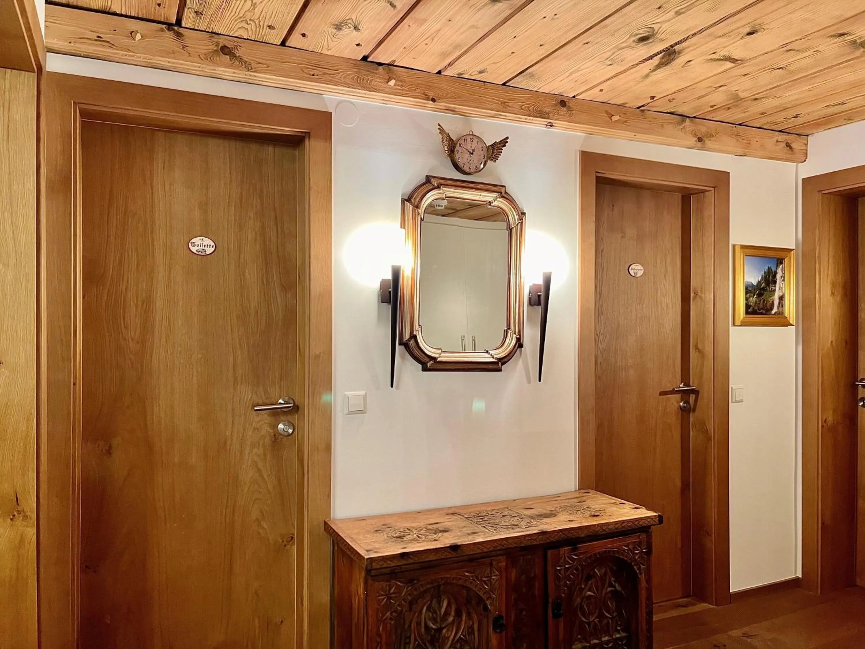 Decorative detail in Andi's Skihotel