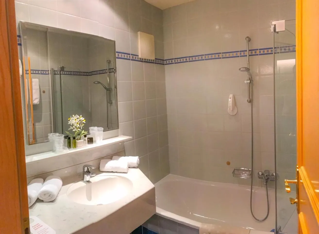 Bathroom in Andi's Skihotel