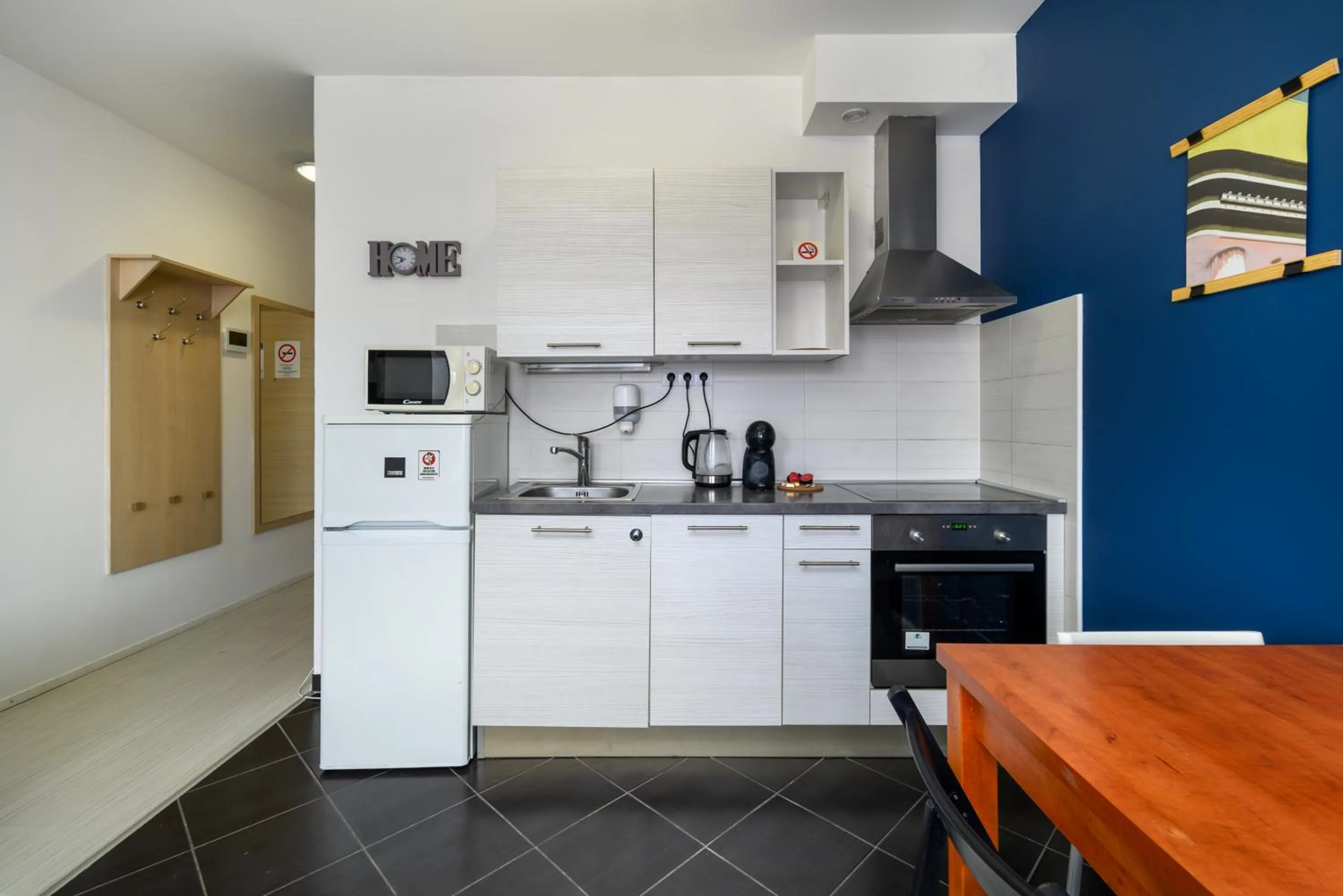 Sun Resort Residential Suite-Free Parking Garage same building