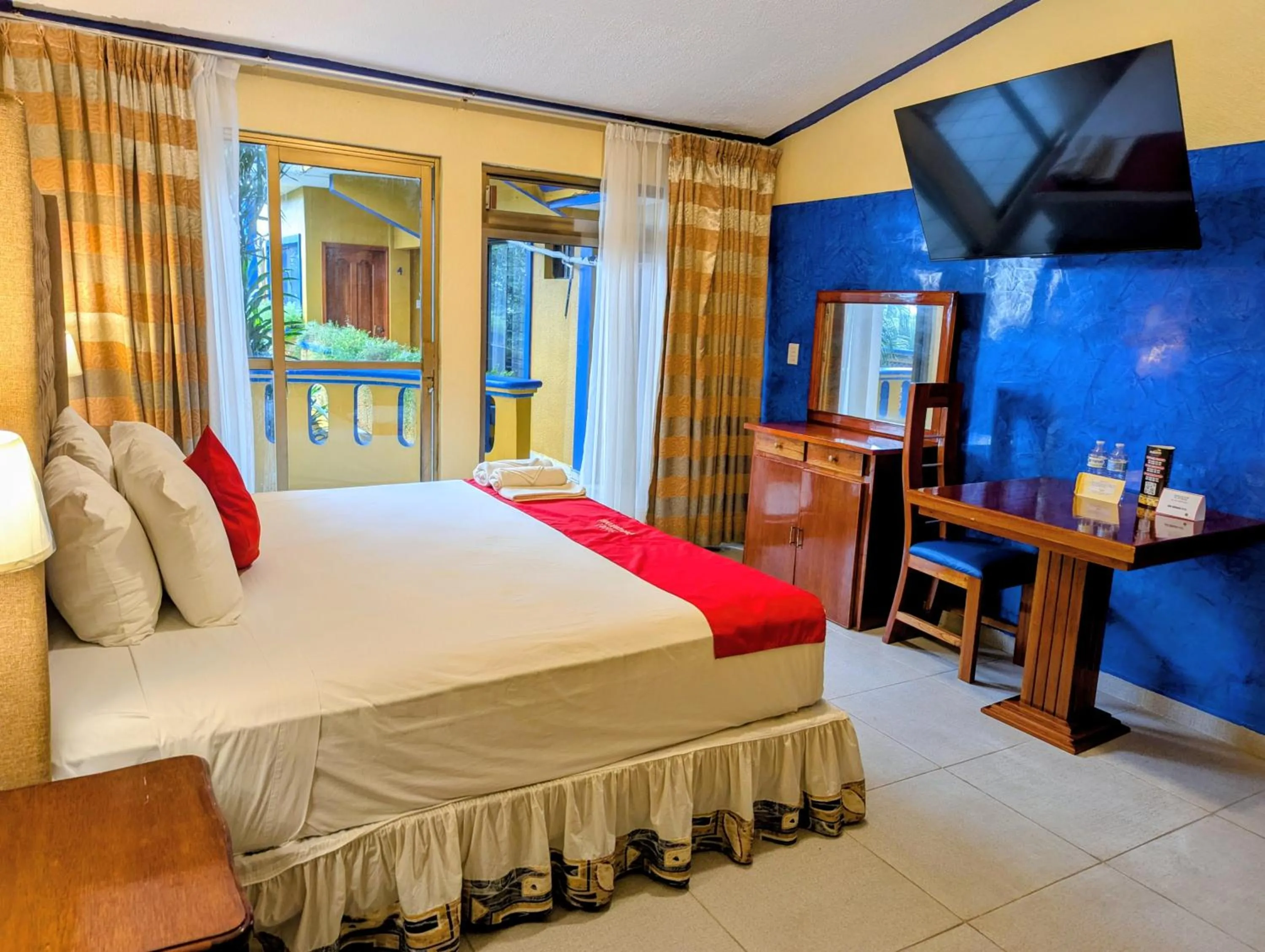 TV and multimedia, Bed in Hotel Quetzalcóatl