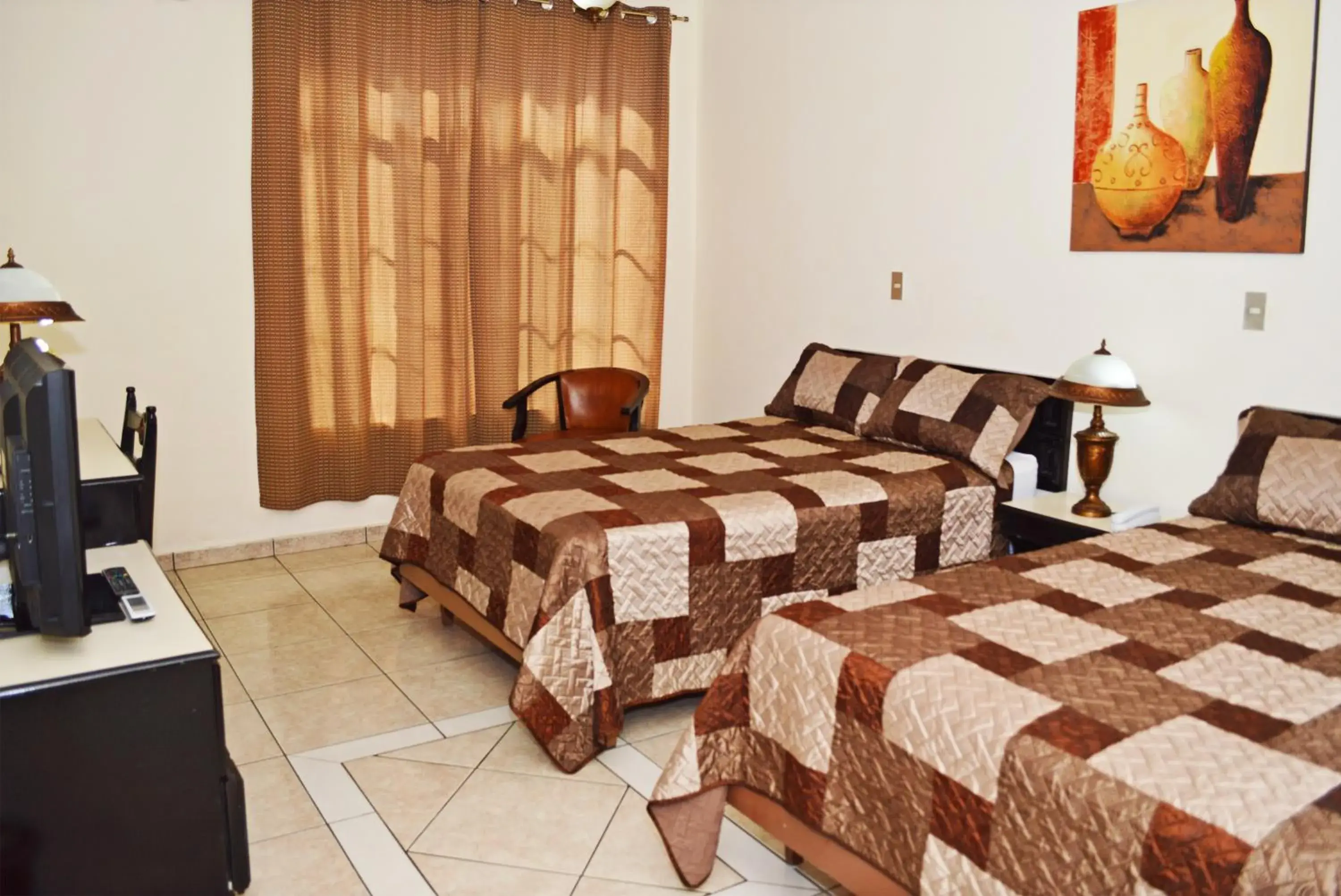 Standard Room - single occupancy in Hotel Tropico Inn Standard Room - single occupancy in Hotel Tropico Inn