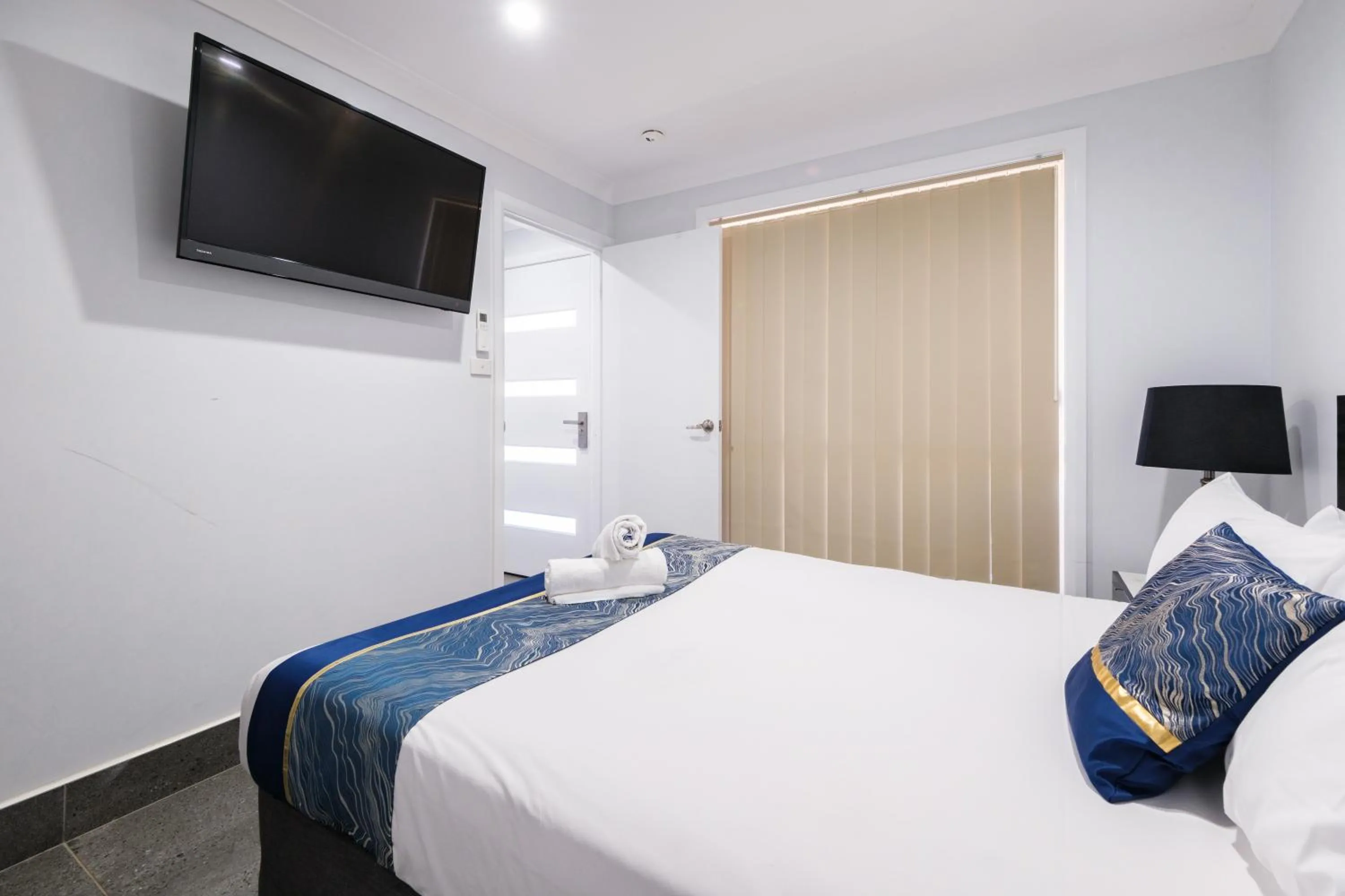 Bed in Stockmans Motel