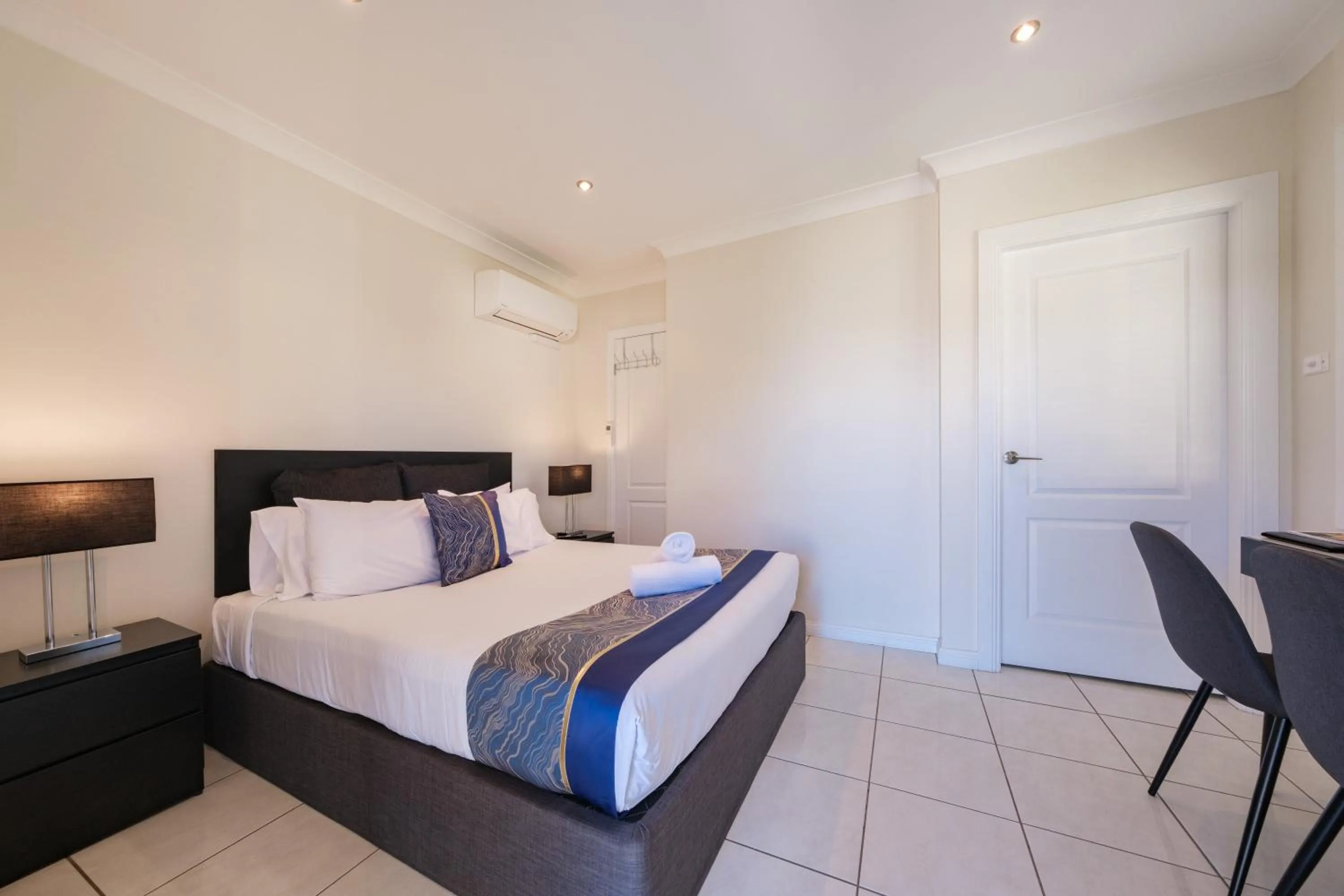 Bed in Stockmans Motel