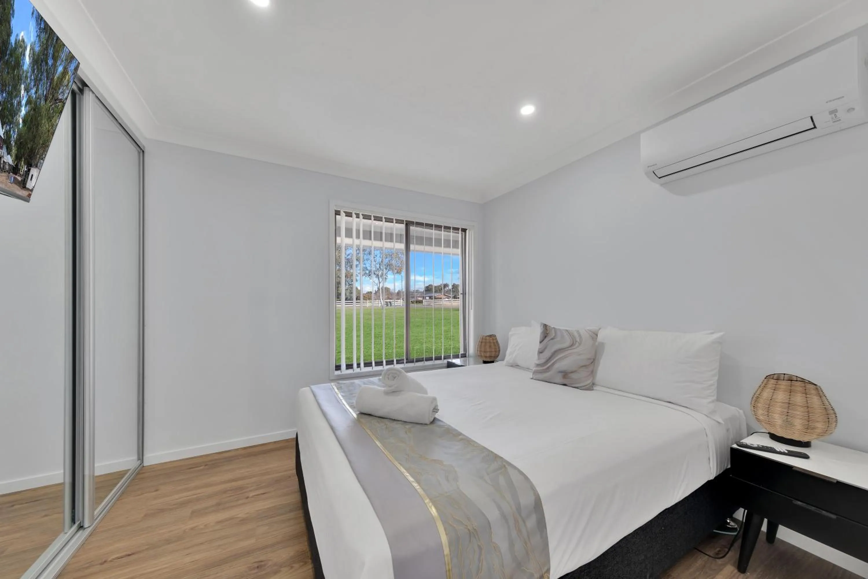 Bed in Stockmans Motel