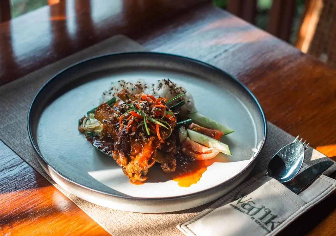 Food in Unagi Wooden Villas by Emana