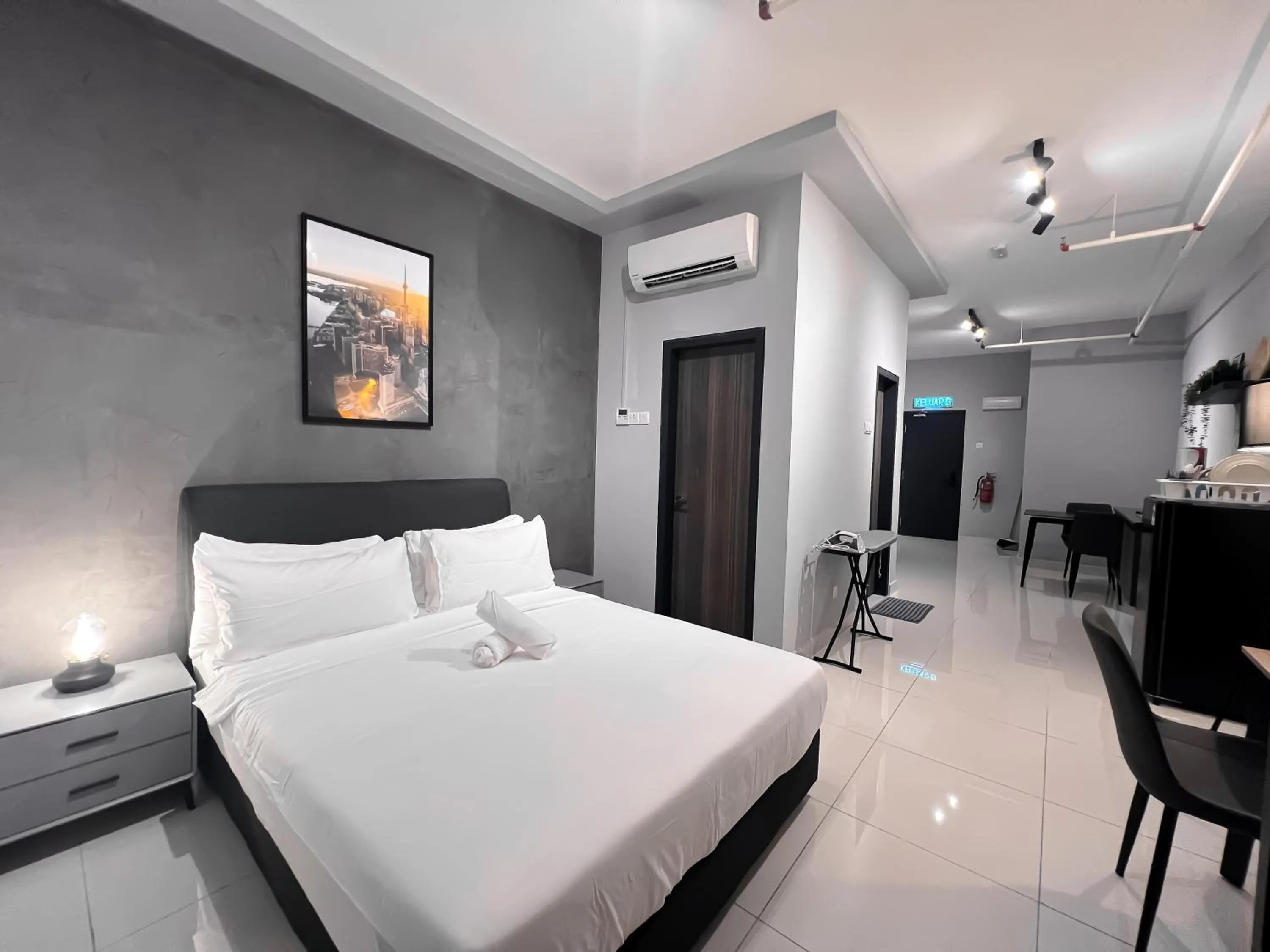 Bed in Edumetro @ Subang Jaya by Manhattan Group