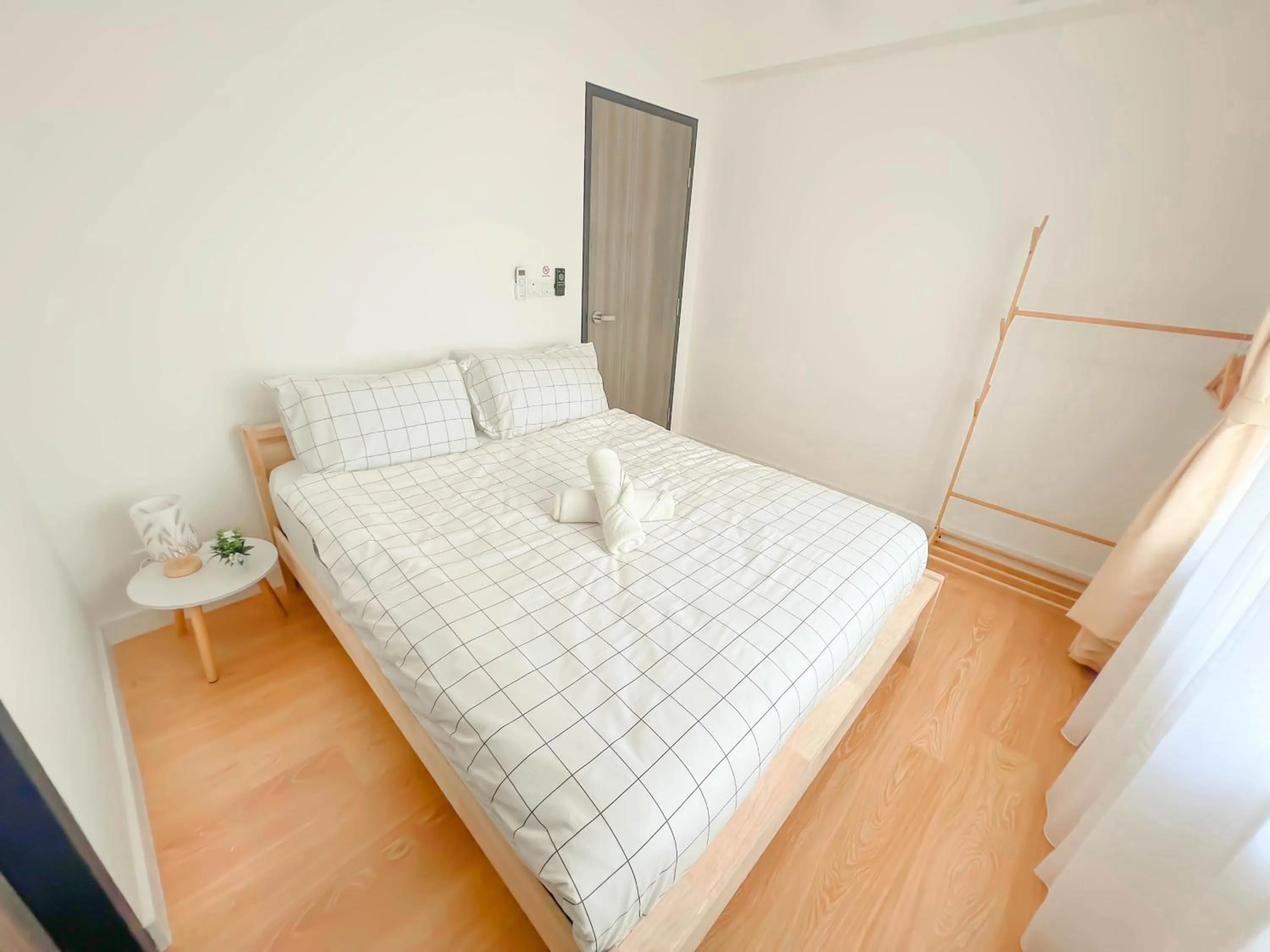 Bed in Edumetro @ Subang Jaya by Manhattan Group