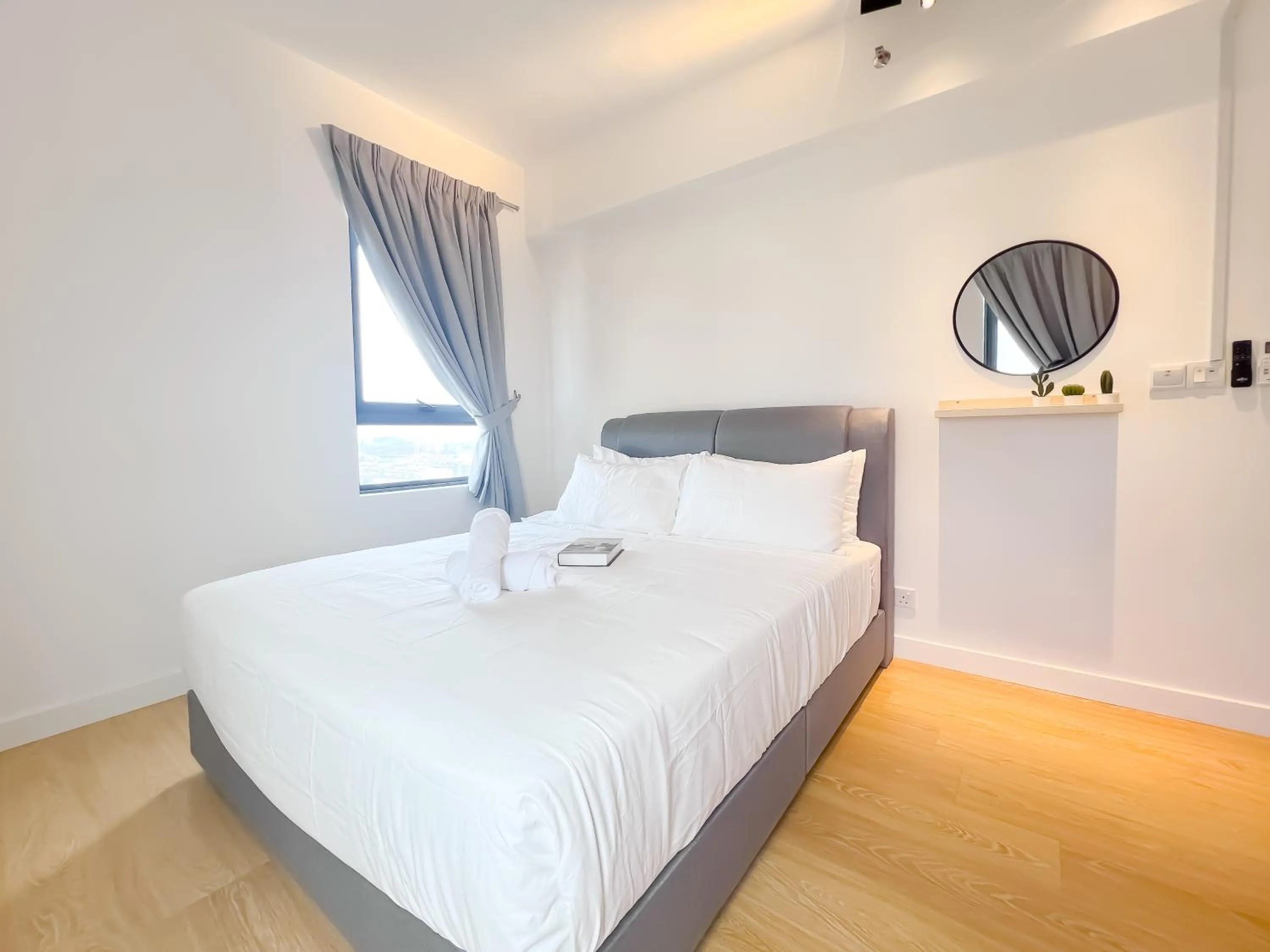 Bed in Edumetro @ Subang Jaya by Manhattan Group