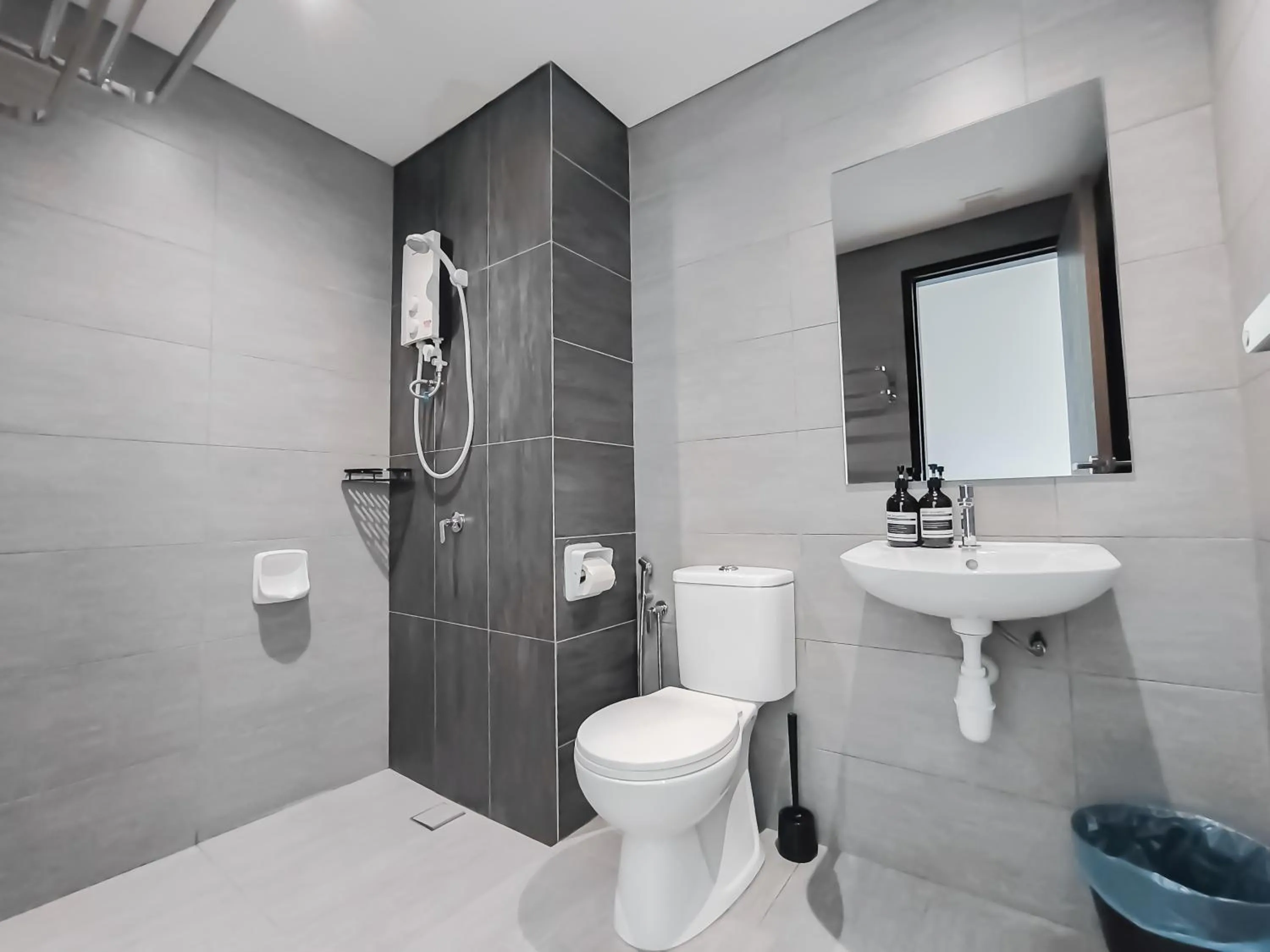 Edumetro @ Subang Jaya by Manhattan Group