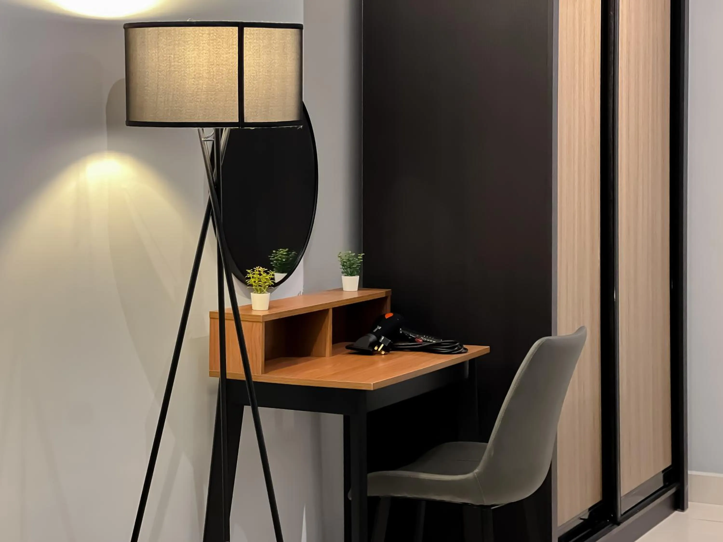 Edumetro @ Subang Jaya by Manhattan Group