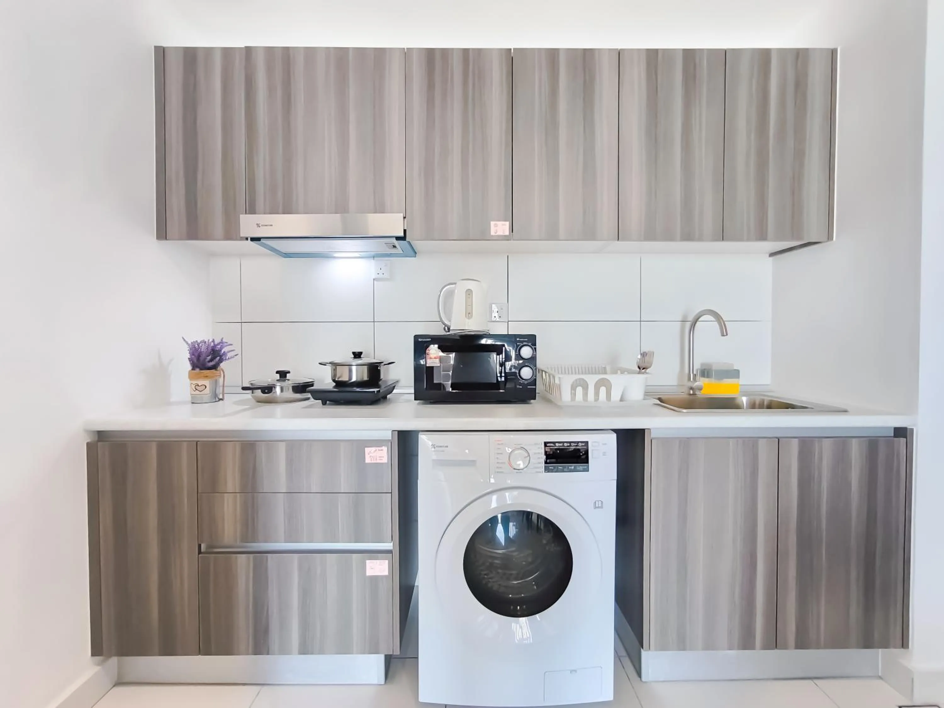 Edumetro @ Subang Jaya by Manhattan Group