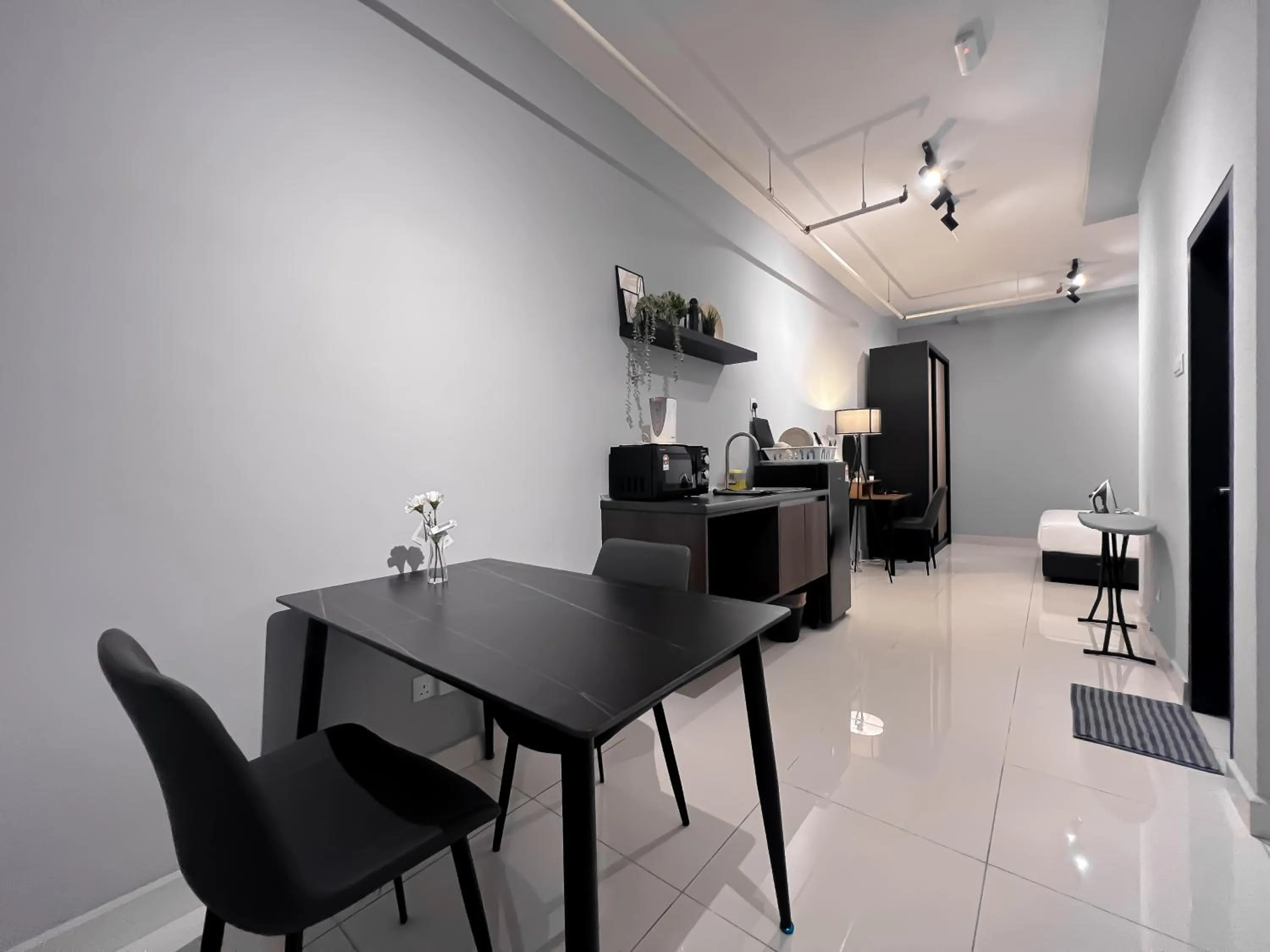 Edumetro @ Subang Jaya by Manhattan Group