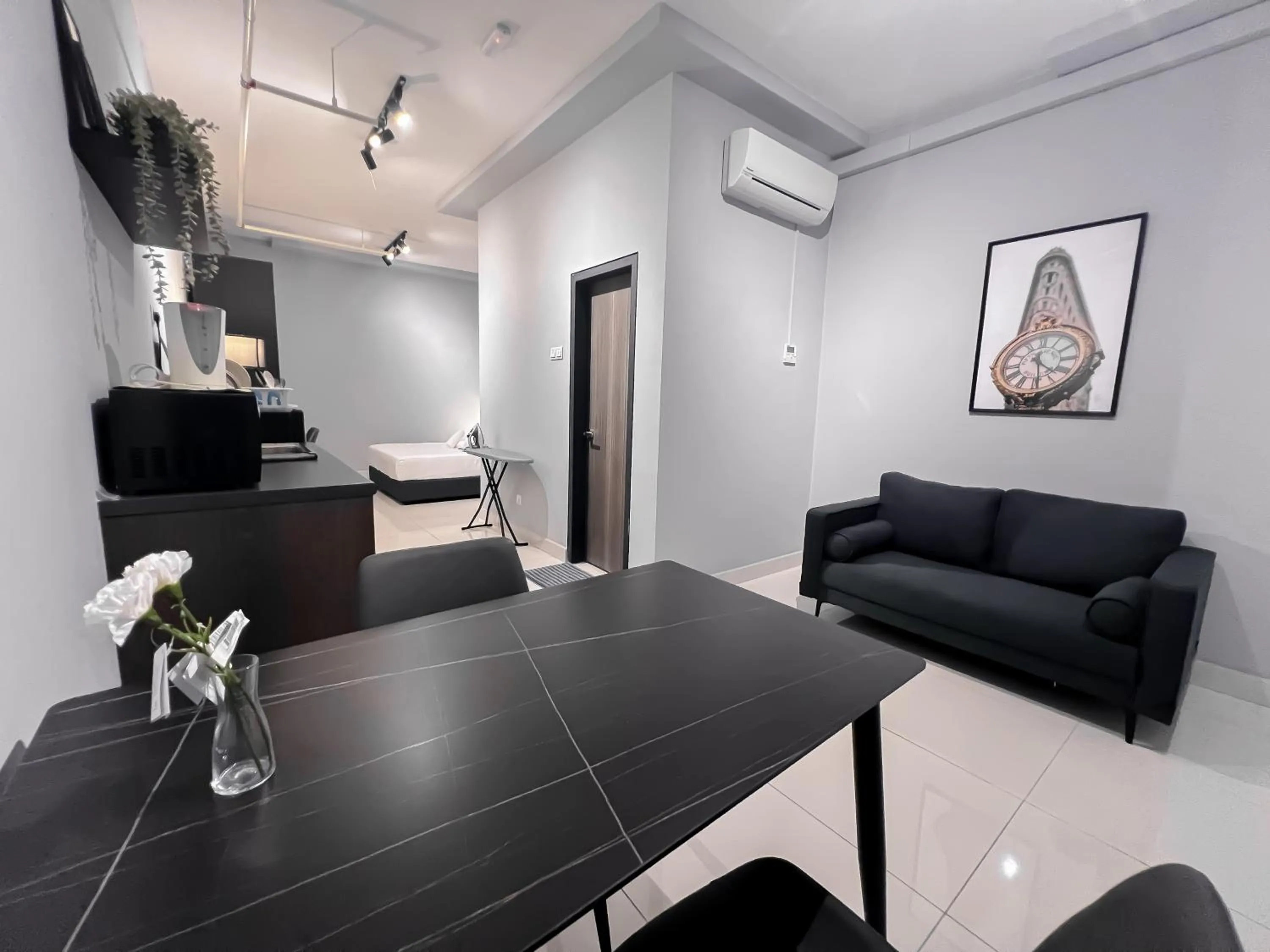 Edumetro @ Subang Jaya by Manhattan Group