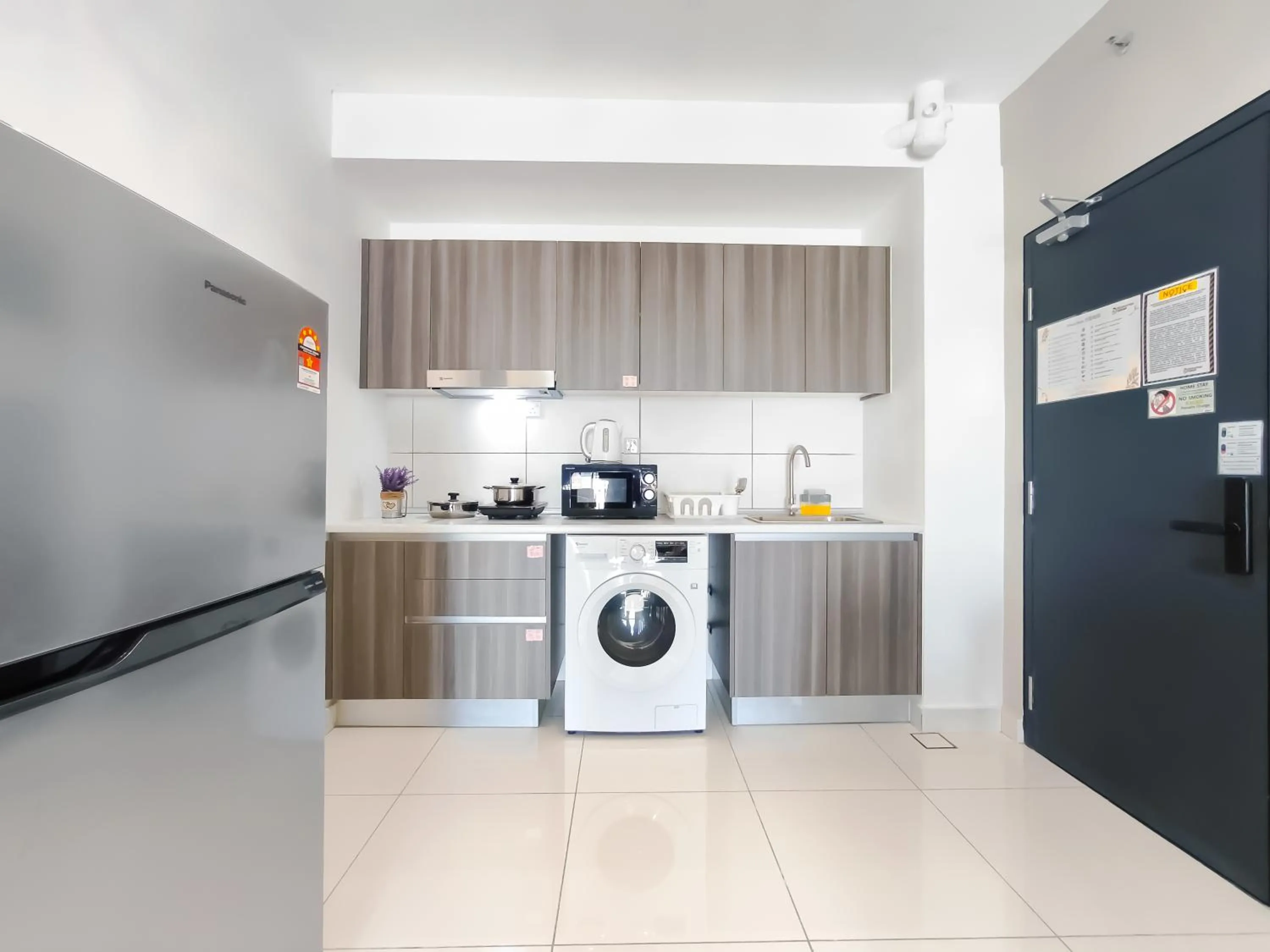 Edumetro @ Subang Jaya by Manhattan Group