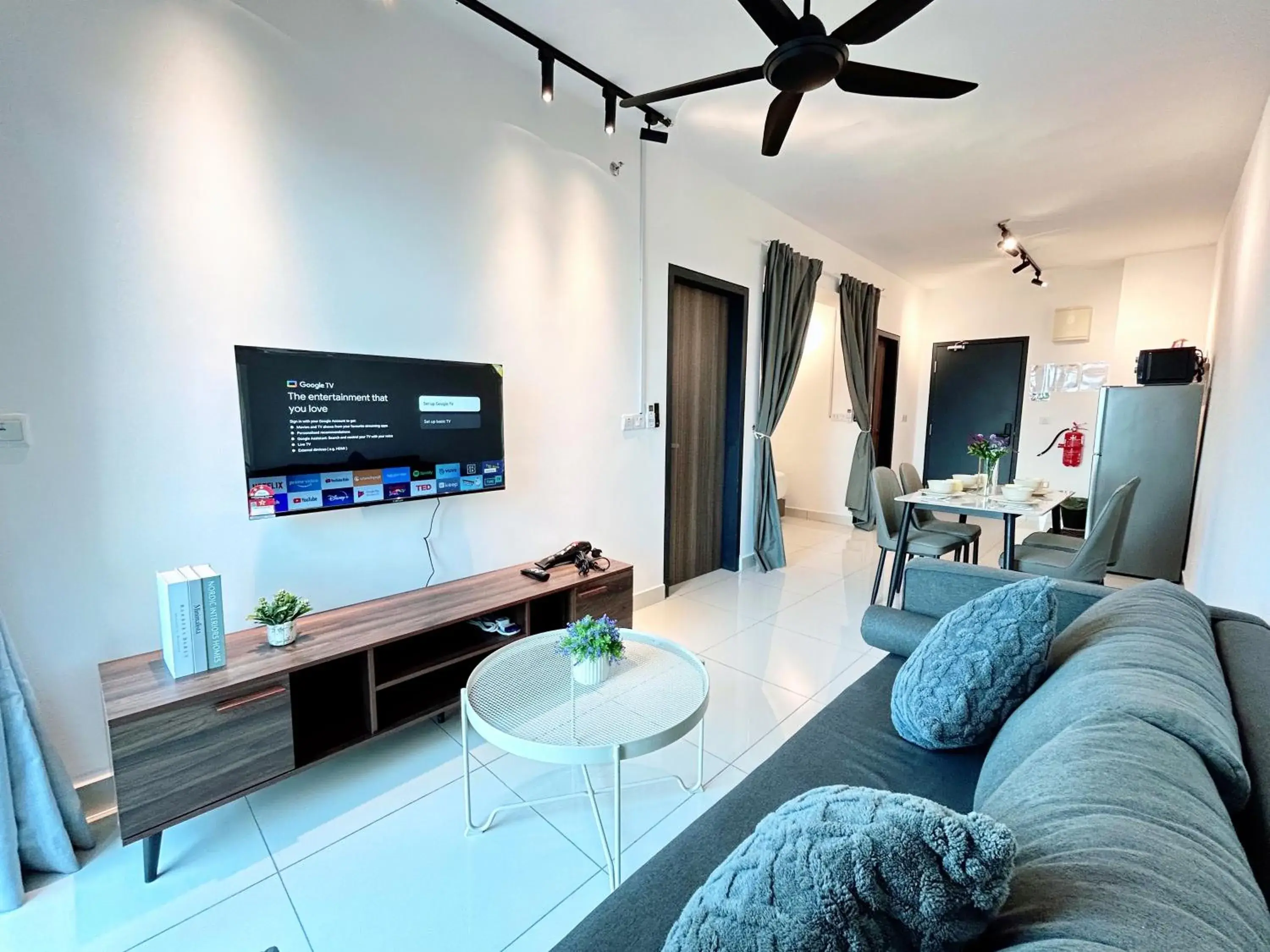 One-Bedroom Family Apartment in Edumetro @ Subang Jaya by Manhattan Group One-Bedroom Family Apartment in Edumetro @ Subang Jaya by Manhattan Group