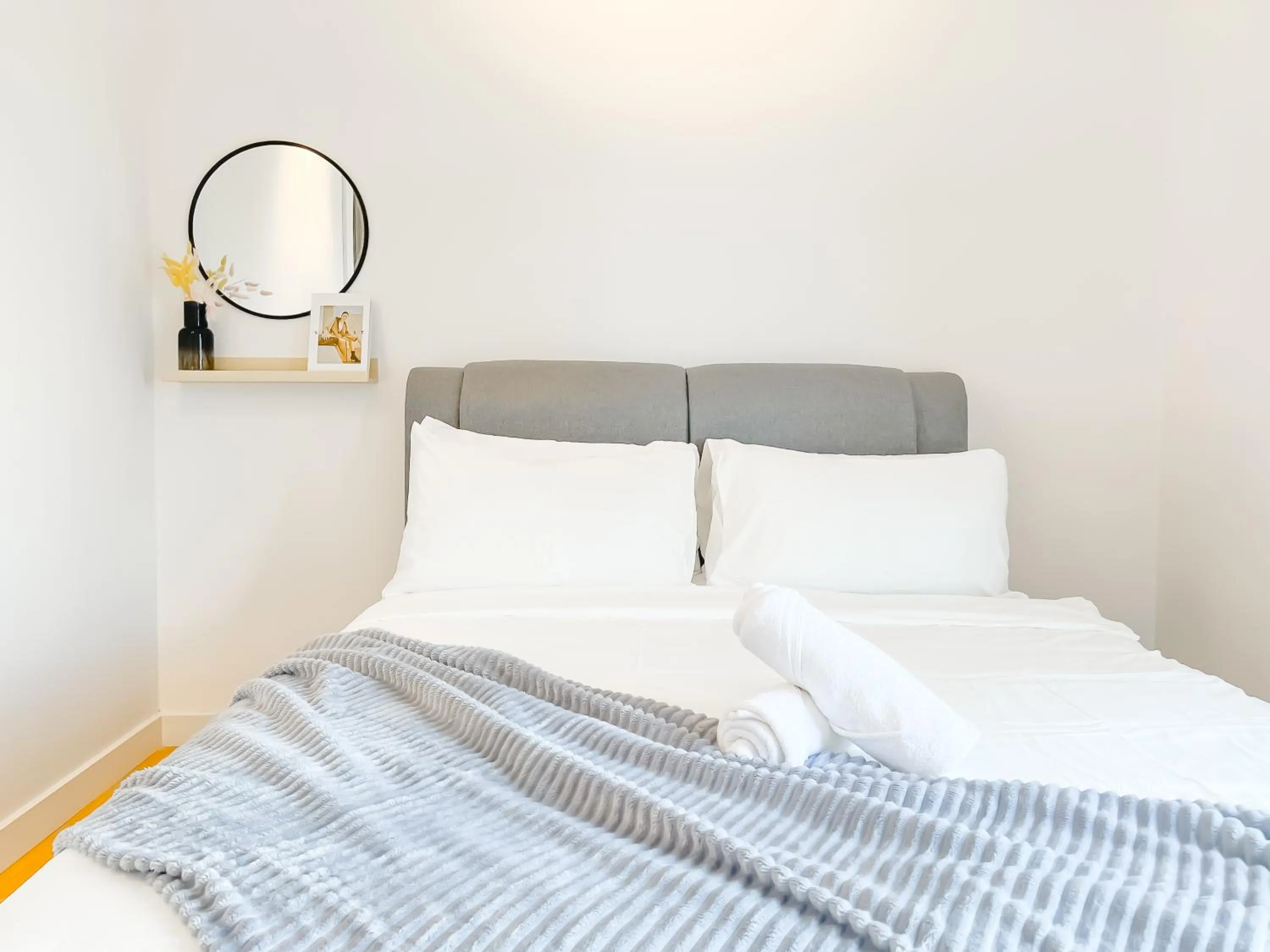 Bed in Edumetro @ Subang Jaya by Manhattan Group