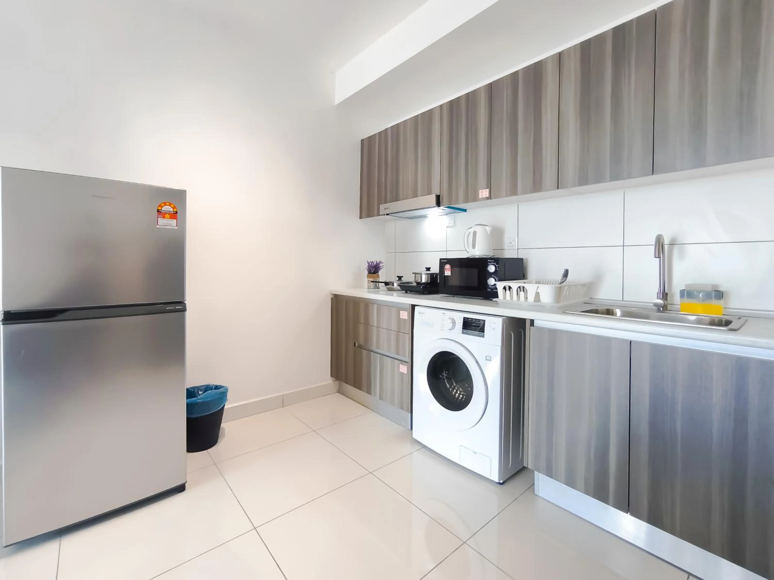 Edumetro @ Subang Jaya by Manhattan Group