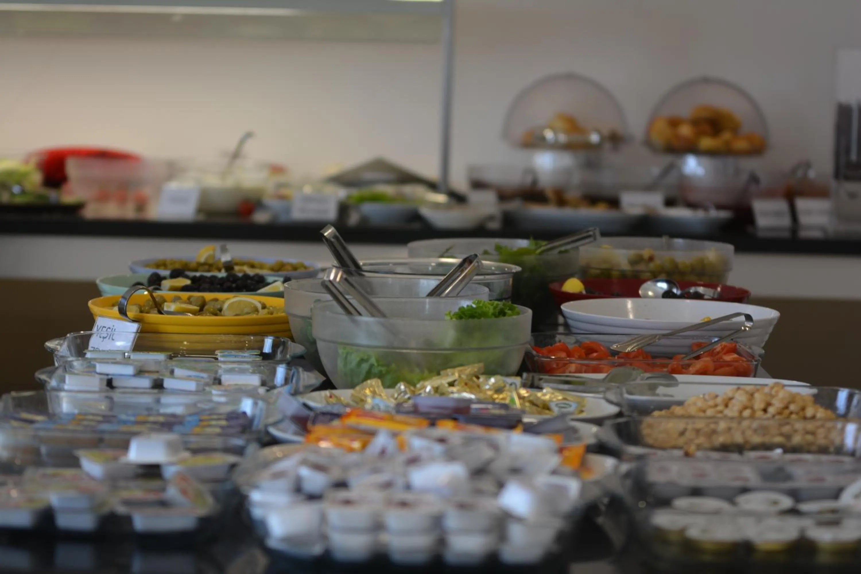 Restaurant/places to eat in Ahsaray Hotel