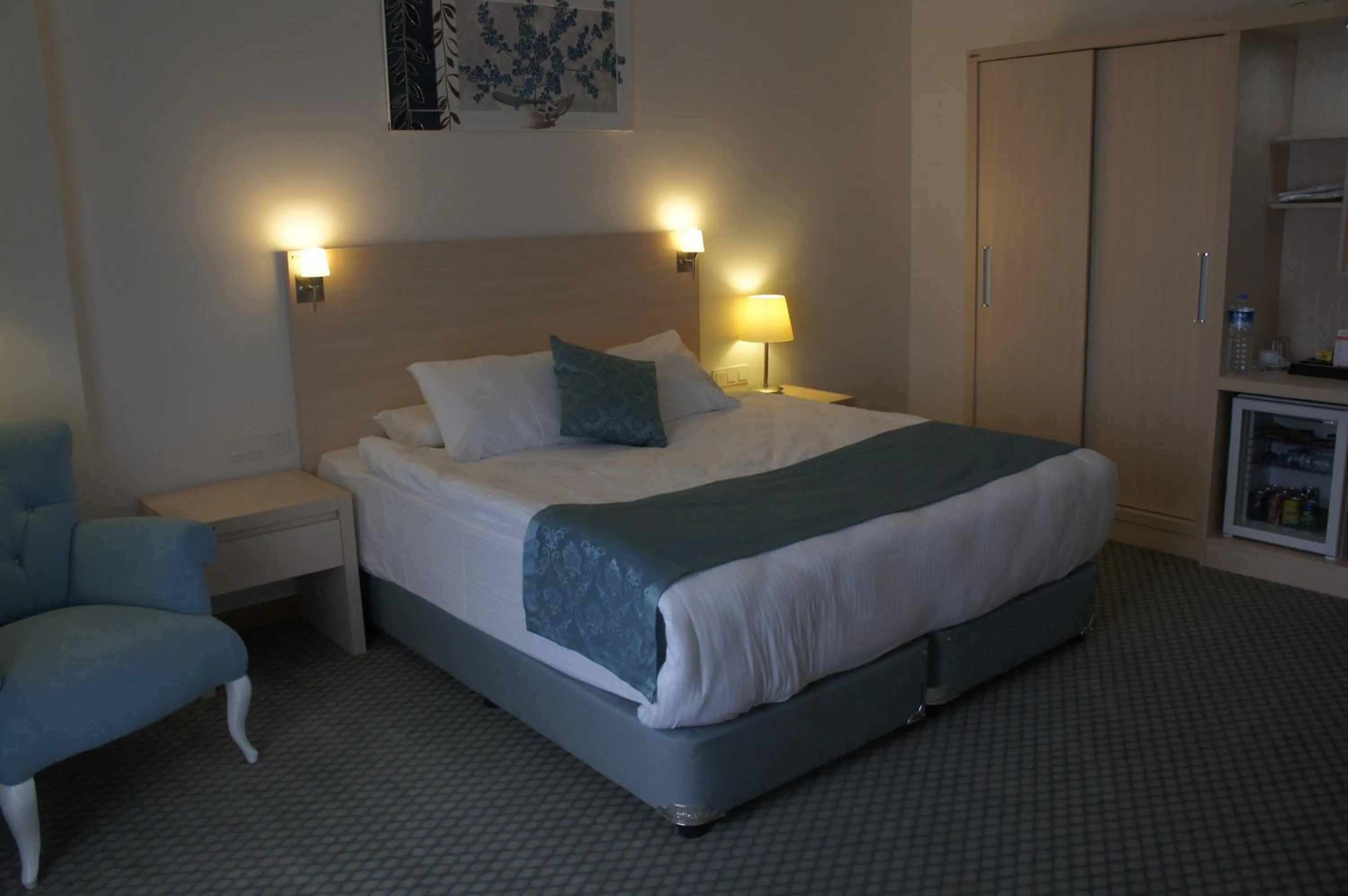 Seating area, Bed in Ahsaray Hotel