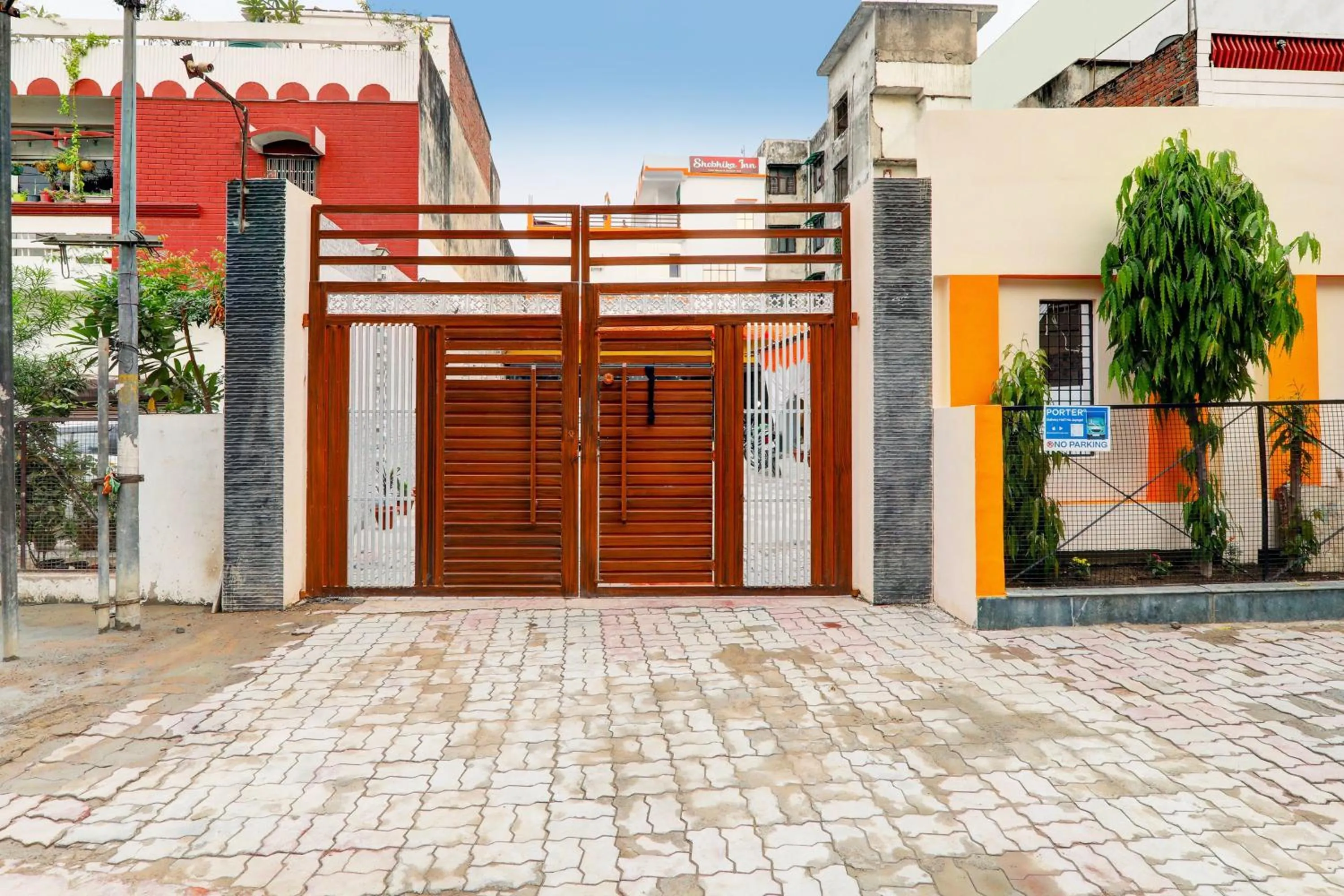 Facade/entrance in Hotel O Shobhika Inn