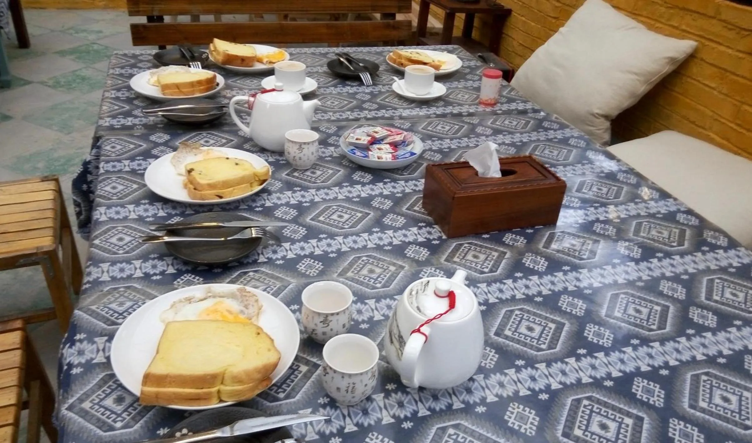 Breakfast in Yangshuo Loong Old House
