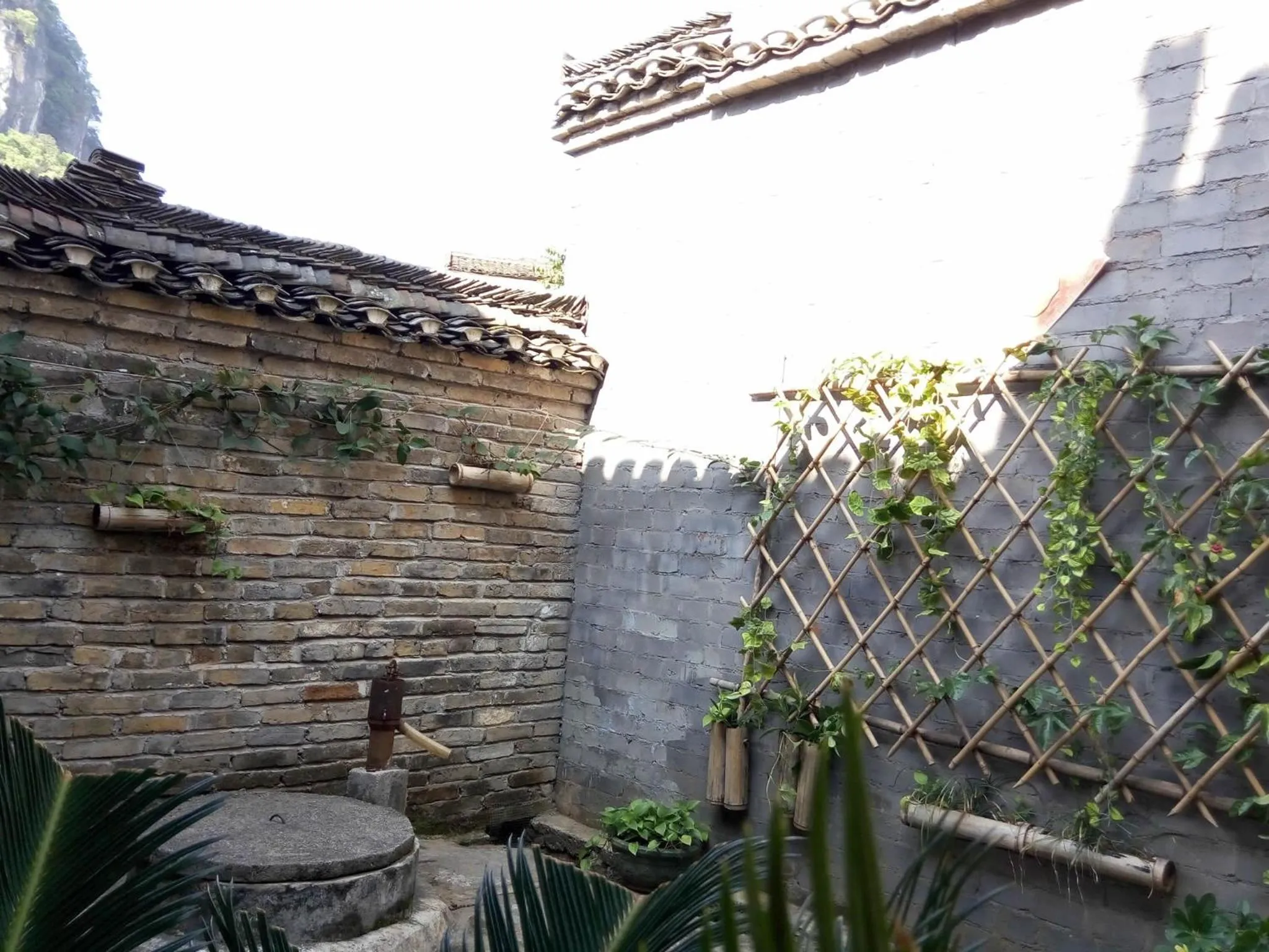 Decorative detail in Yangshuo Loong Old House
