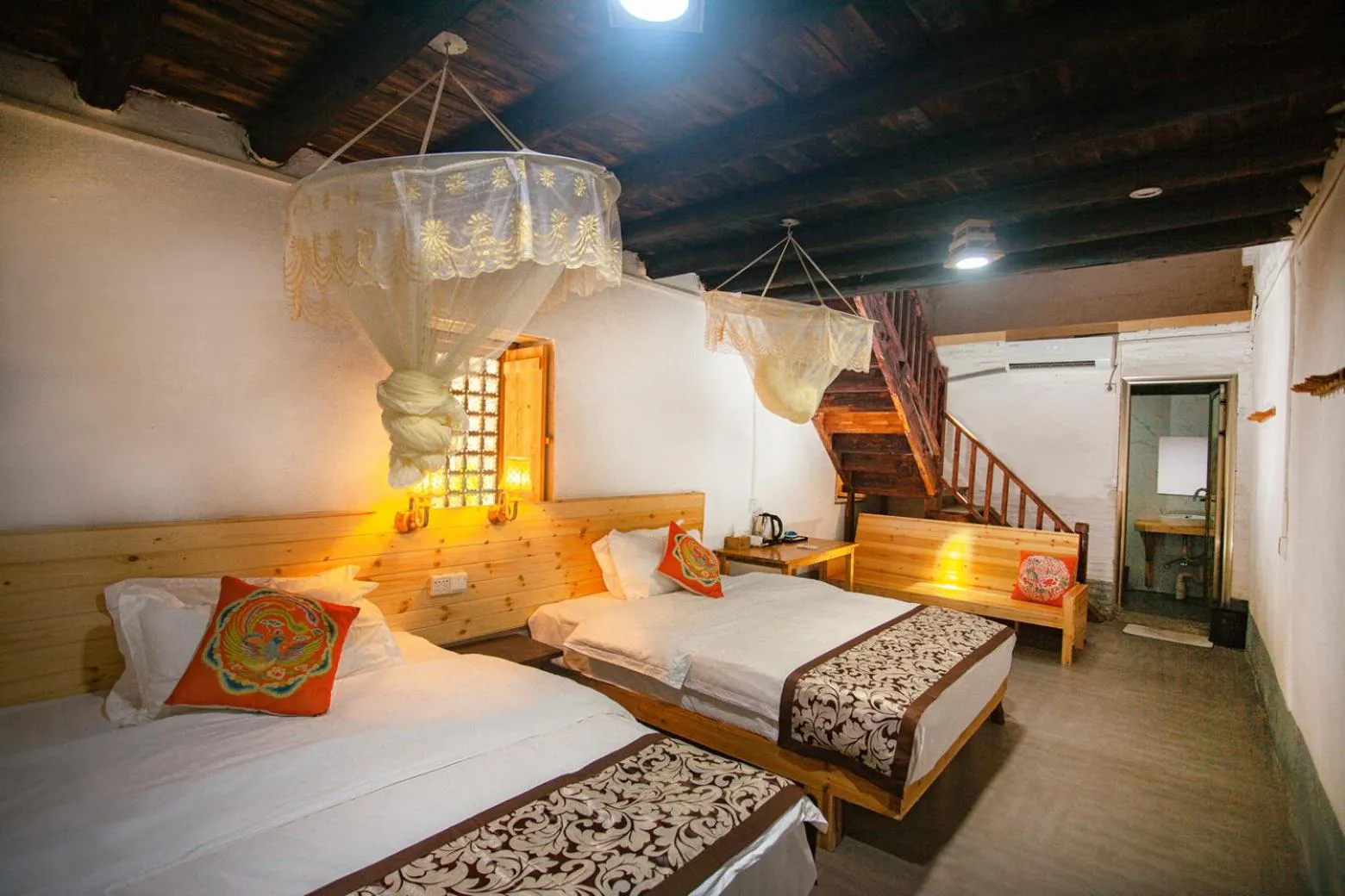 Bed in Yangshuo Loong Old House