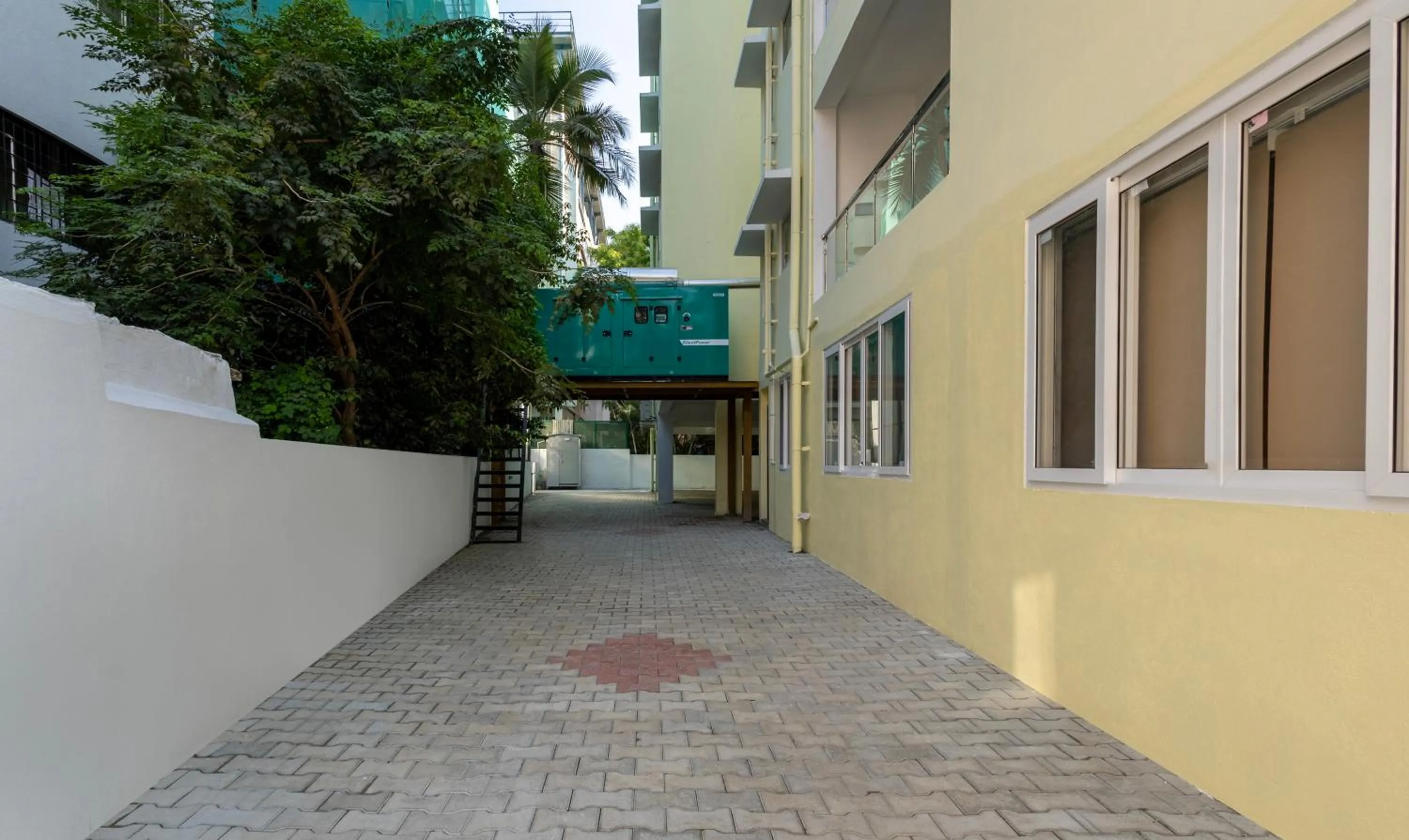 Parking in Treebo Premium Vapr Ashok Nagar