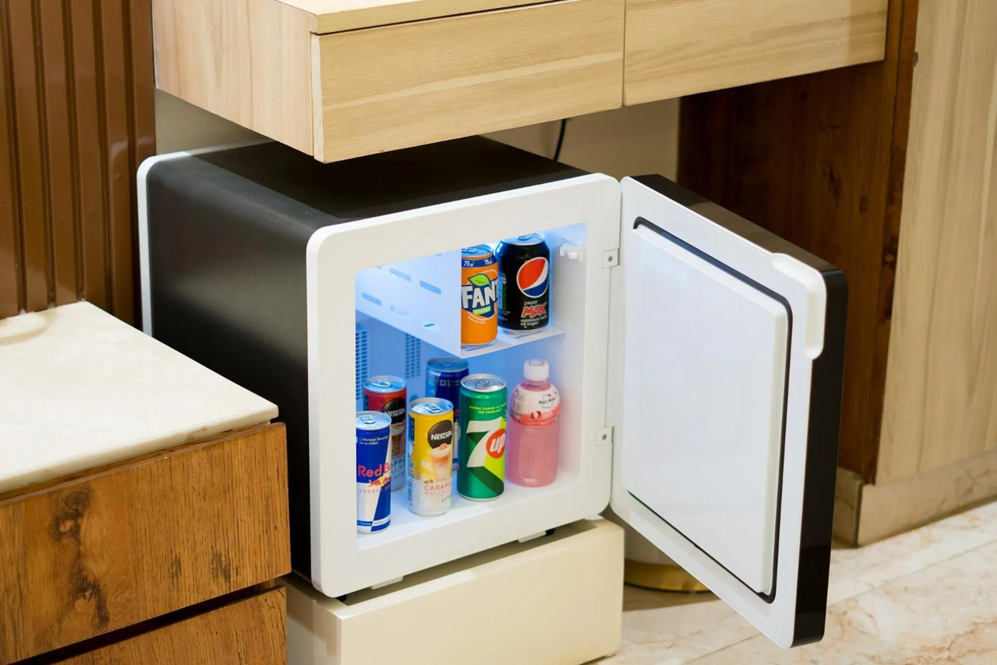 Food and drinks in Oriva Vinflora Residency Nr LV Prasad Hospital Banjara Hills