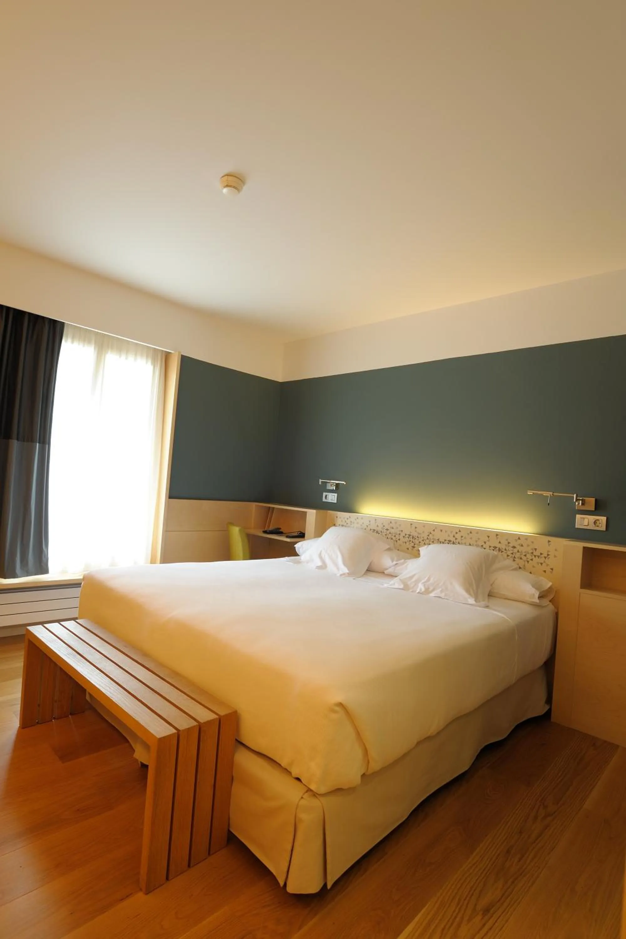 Bed in Hotel Continental Balneario de Panticosa