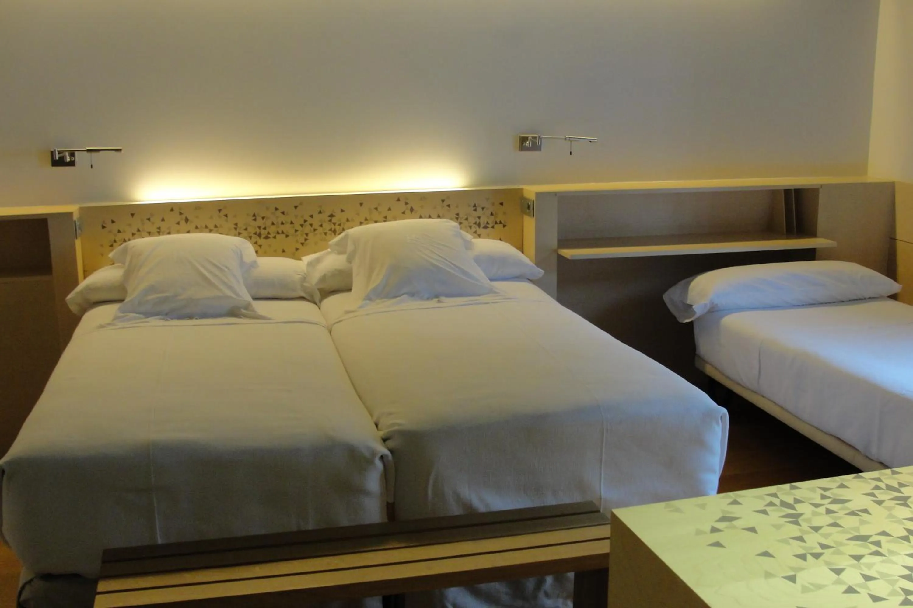 Bed in Hotel Continental Balneario de Panticosa